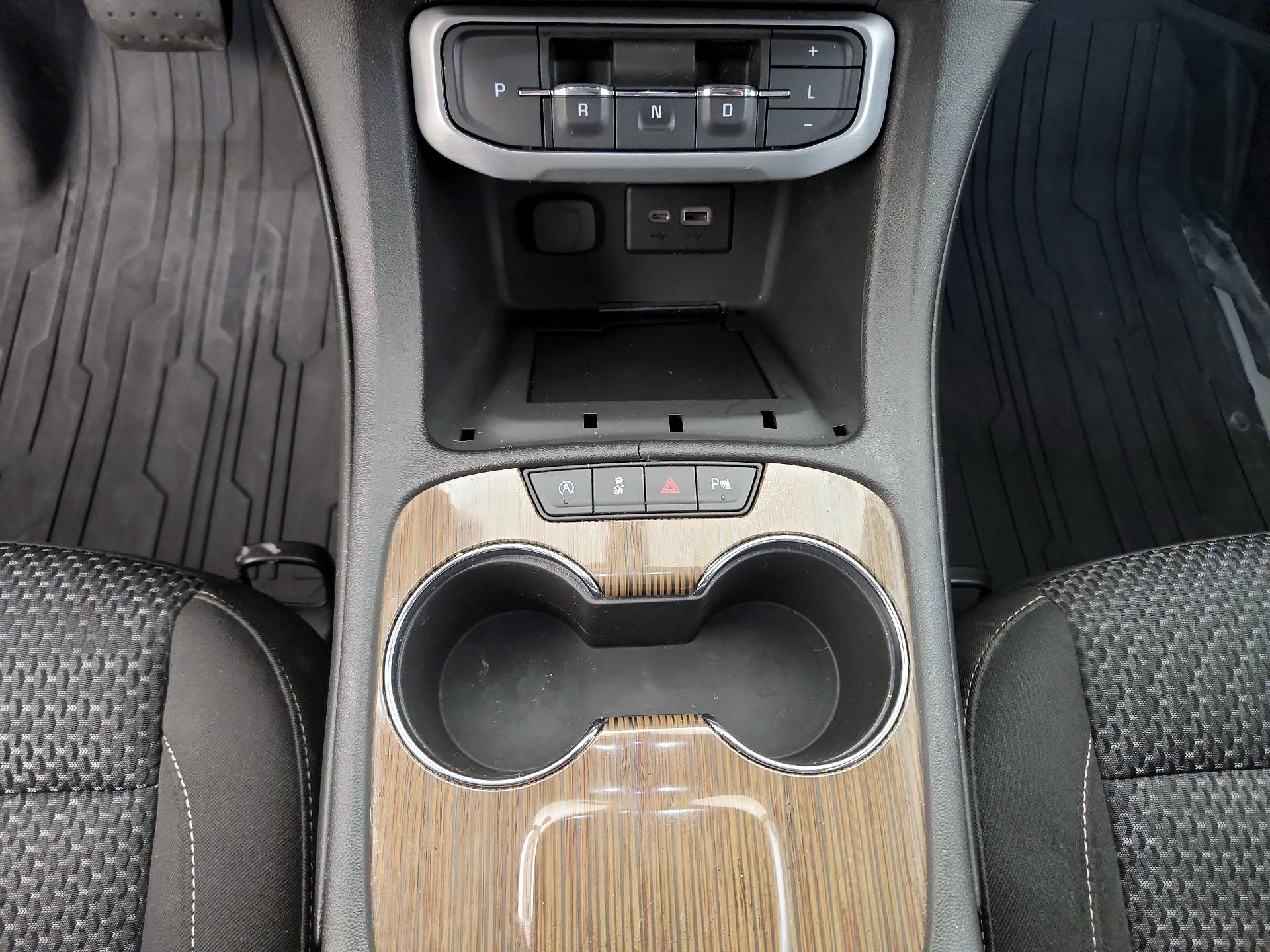 Thumbnail: 2021 GMC Acadia - 17