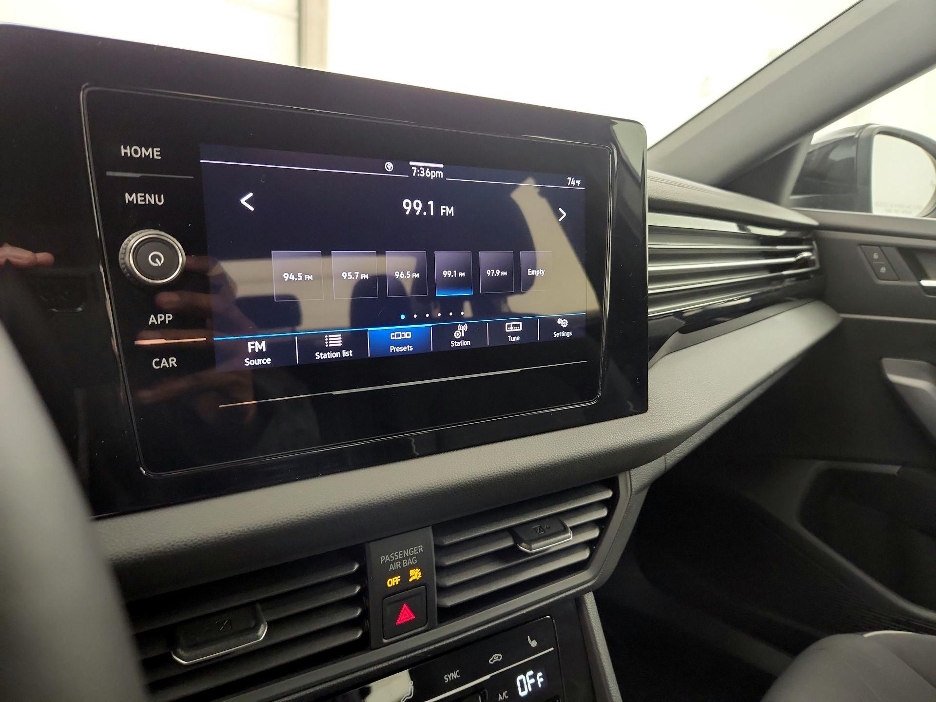 Thumbnail: 2025 Volkswagen Jetta - 15