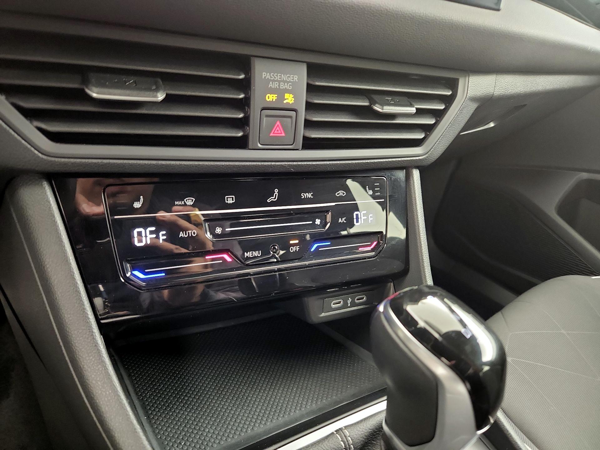 Thumbnail: 2025 Volkswagen Jetta - 16