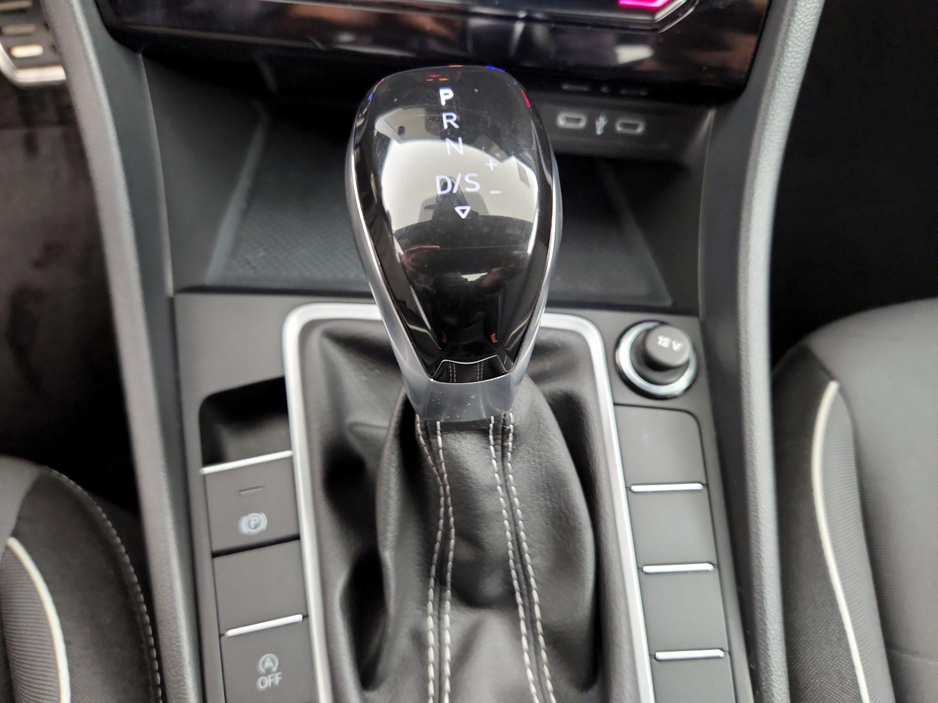 Thumbnail: 2025 Volkswagen Jetta - 17