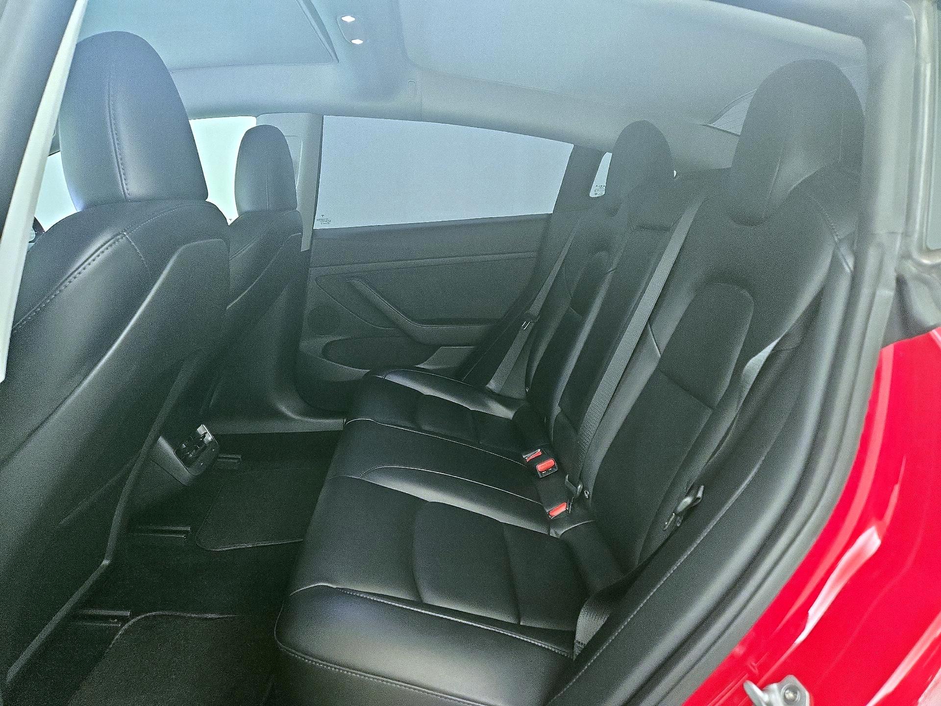 Thumbnail: 2023 Tesla Model 3 - 19