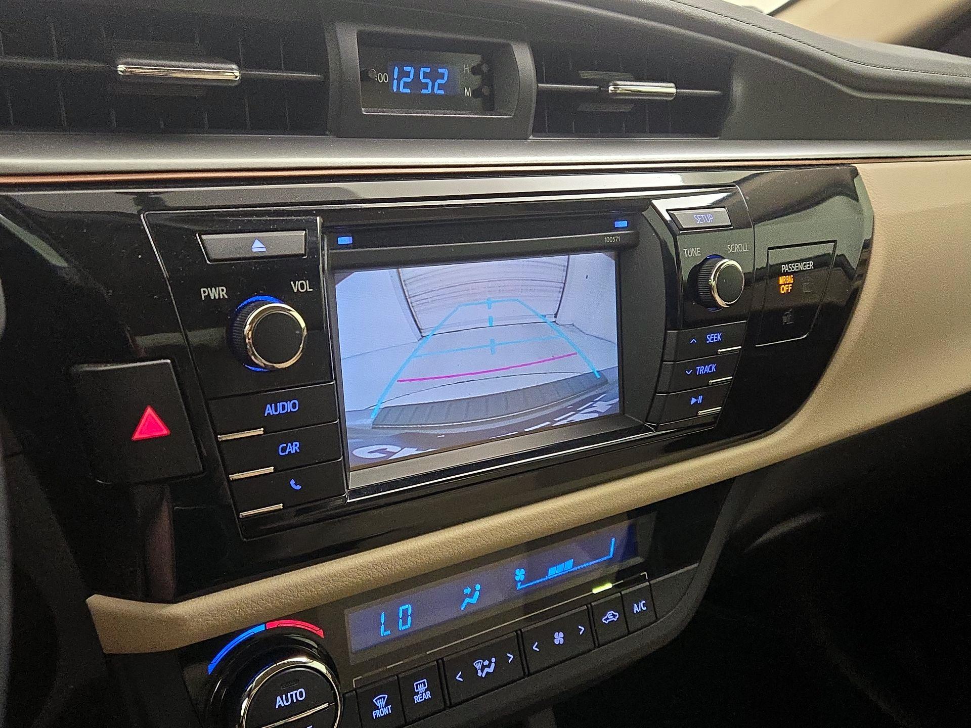 Thumbnail: 2016 Toyota Corolla - 14