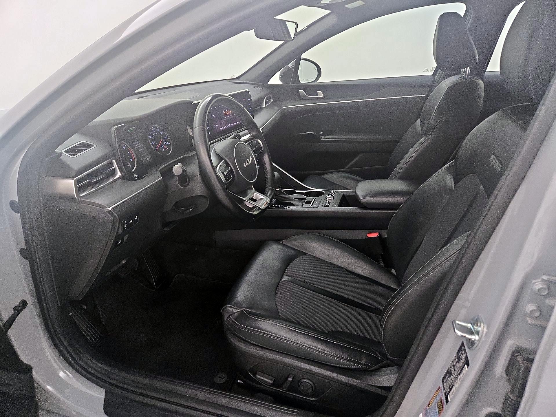 Thumbnail: 2022 Kia K5 - 11