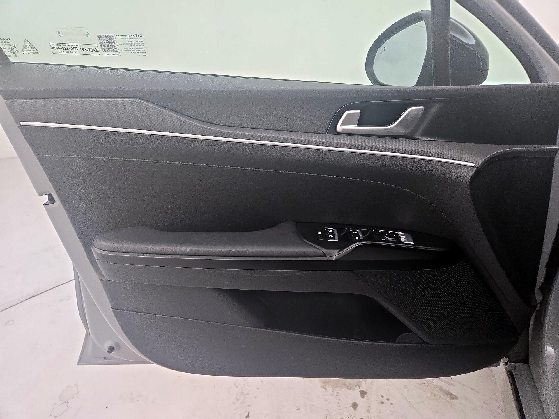 Thumbnail: 2022 Kia K5 - 12