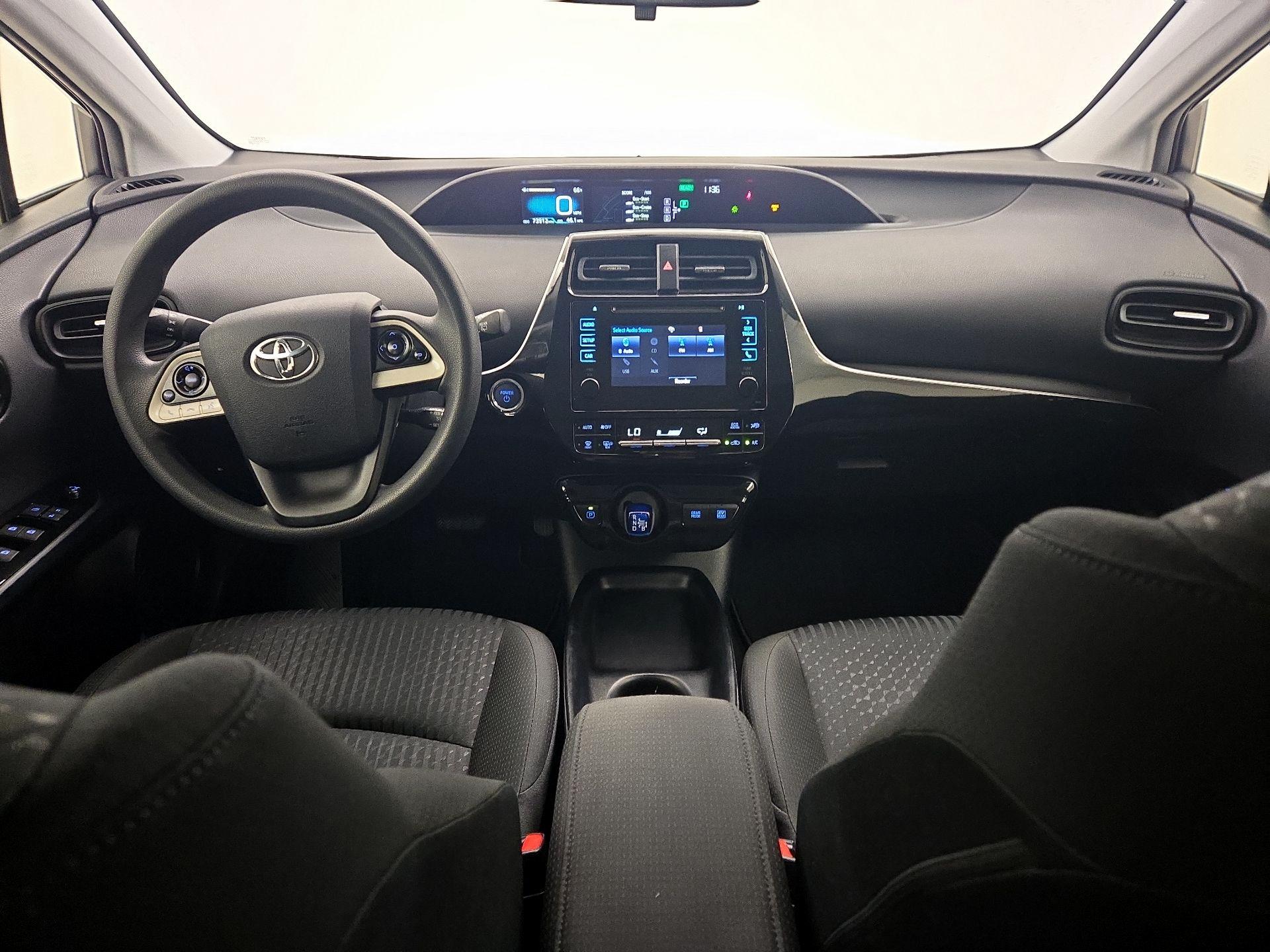 Thumbnail: 2016 Toyota Prius - 9