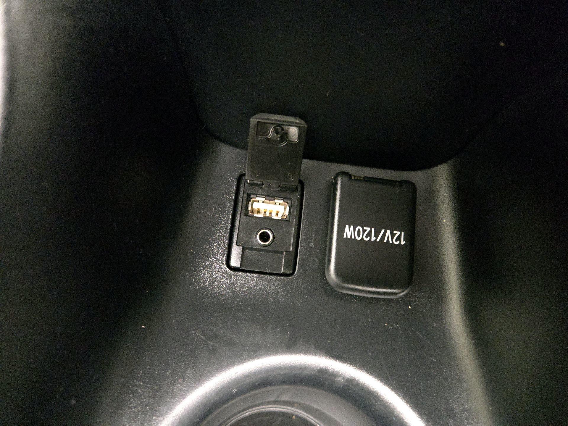 Thumbnail: 2016 Toyota Prius - 18