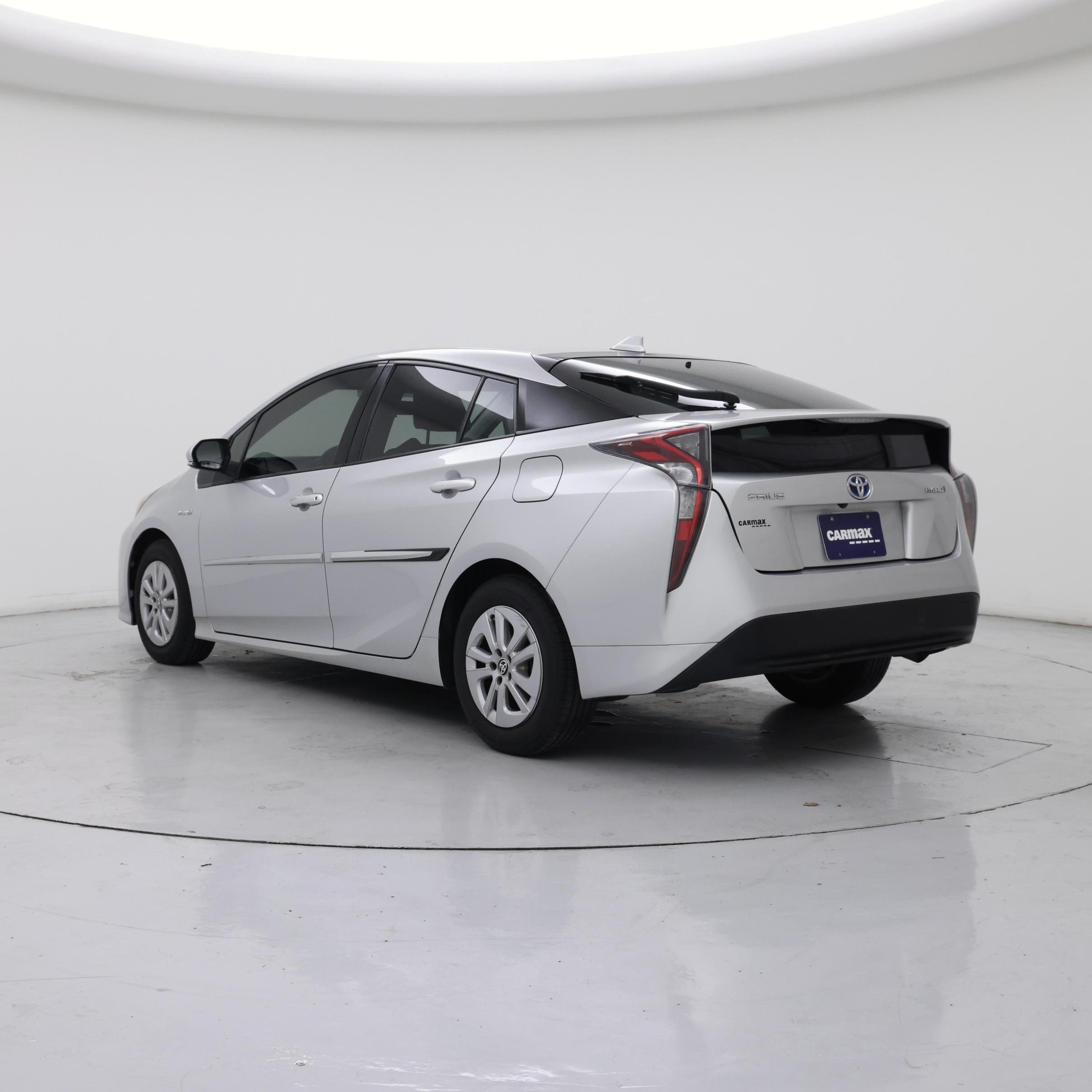 Thumbnail: 2016 Toyota Prius - 2