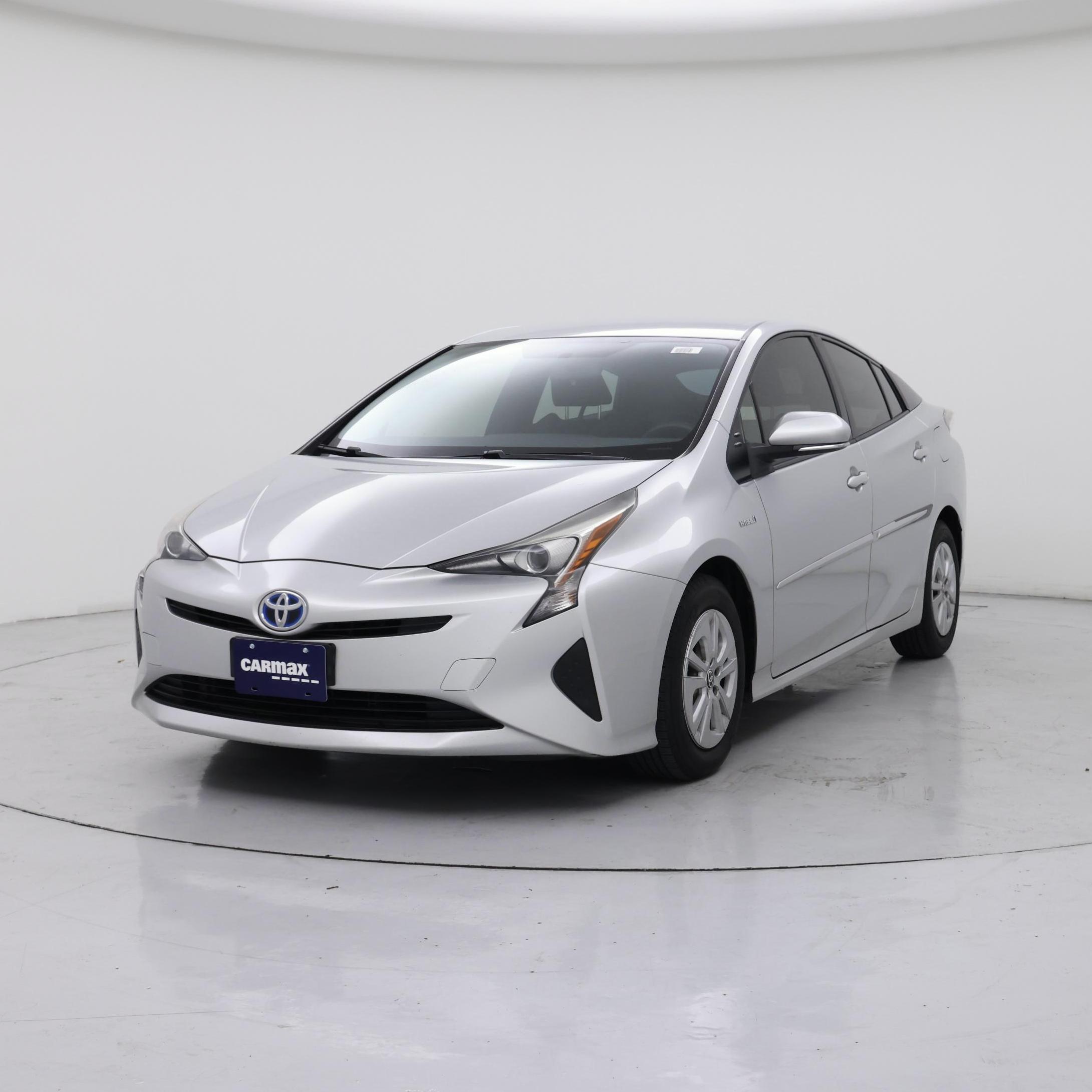 Thumbnail: 2016 Toyota Prius - 4