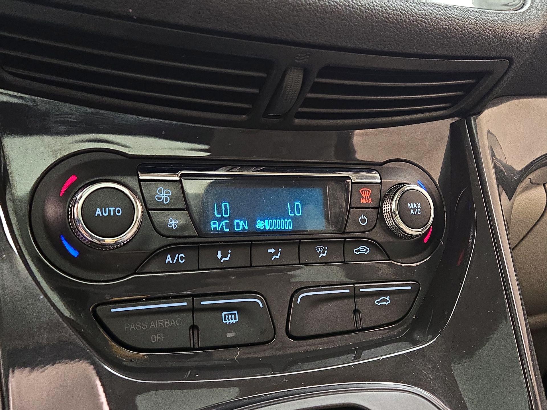 Thumbnail: 2014 Ford Escape - 16