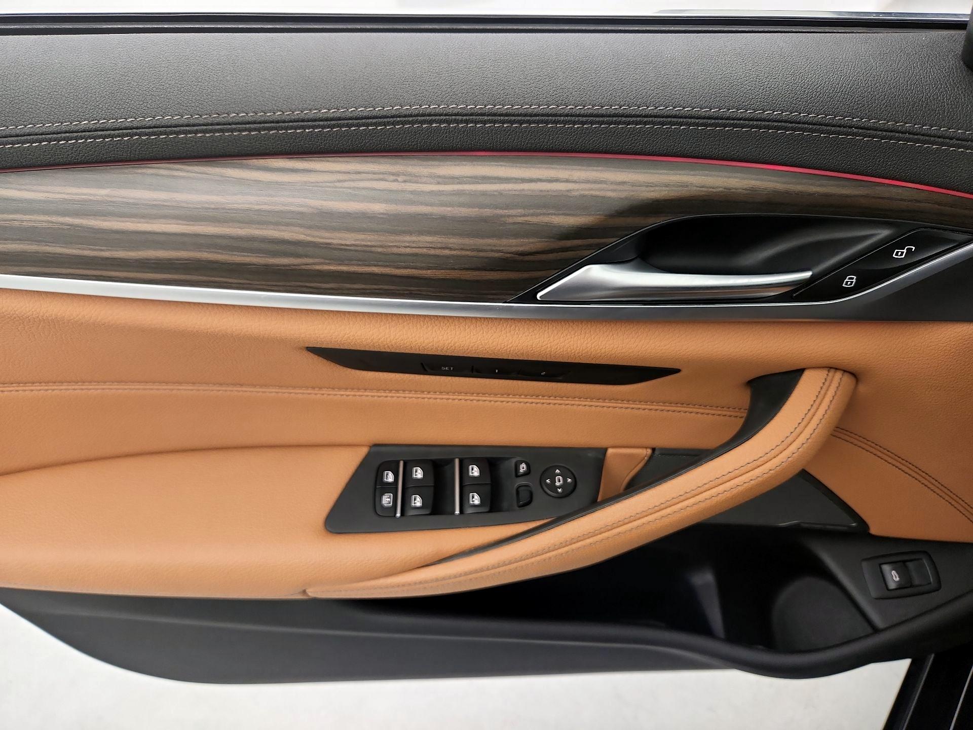 Thumbnail: 2023 BMW 5 Series - 12