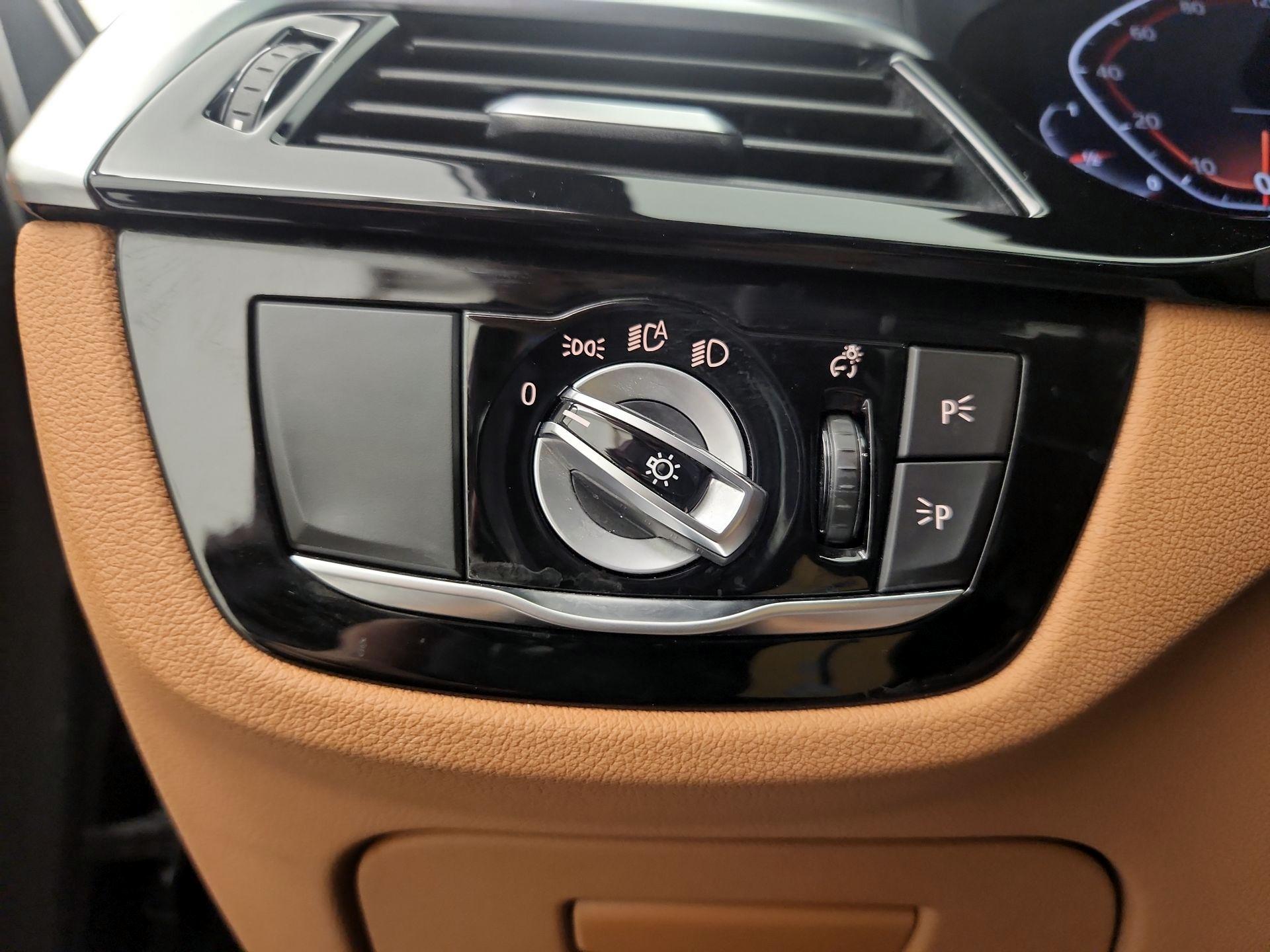 Thumbnail: 2023 BMW 5 Series - 13