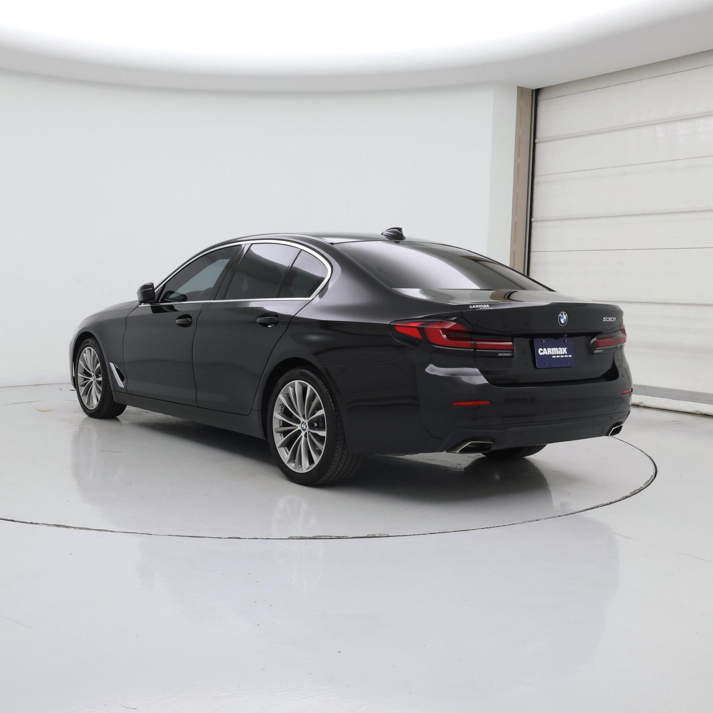 Thumbnail: 2023 BMW 5 Series - 2