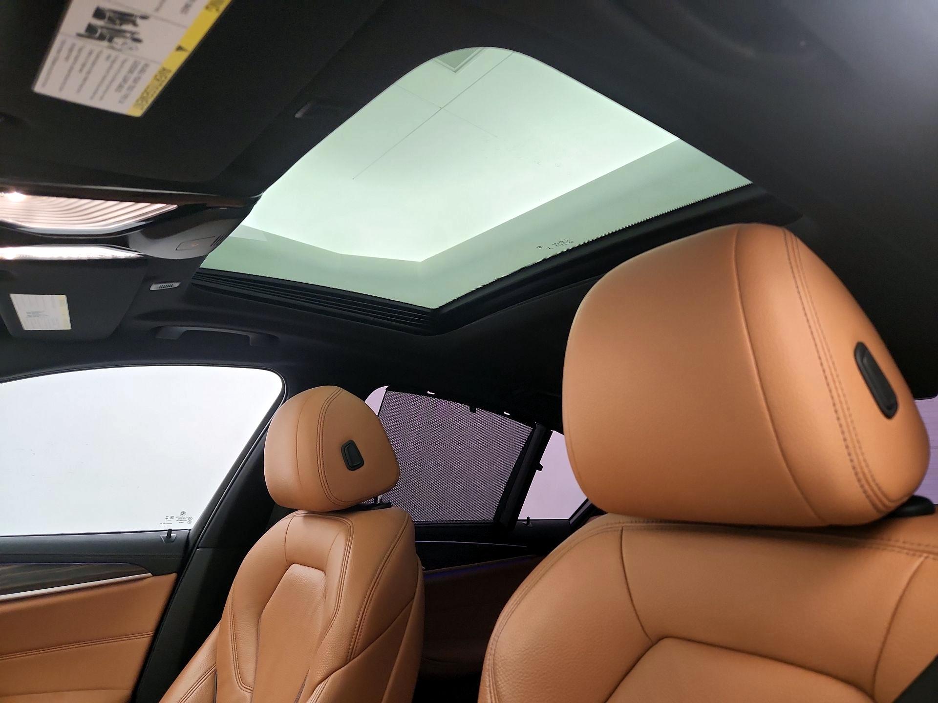 Thumbnail: 2023 BMW 5 Series - 20