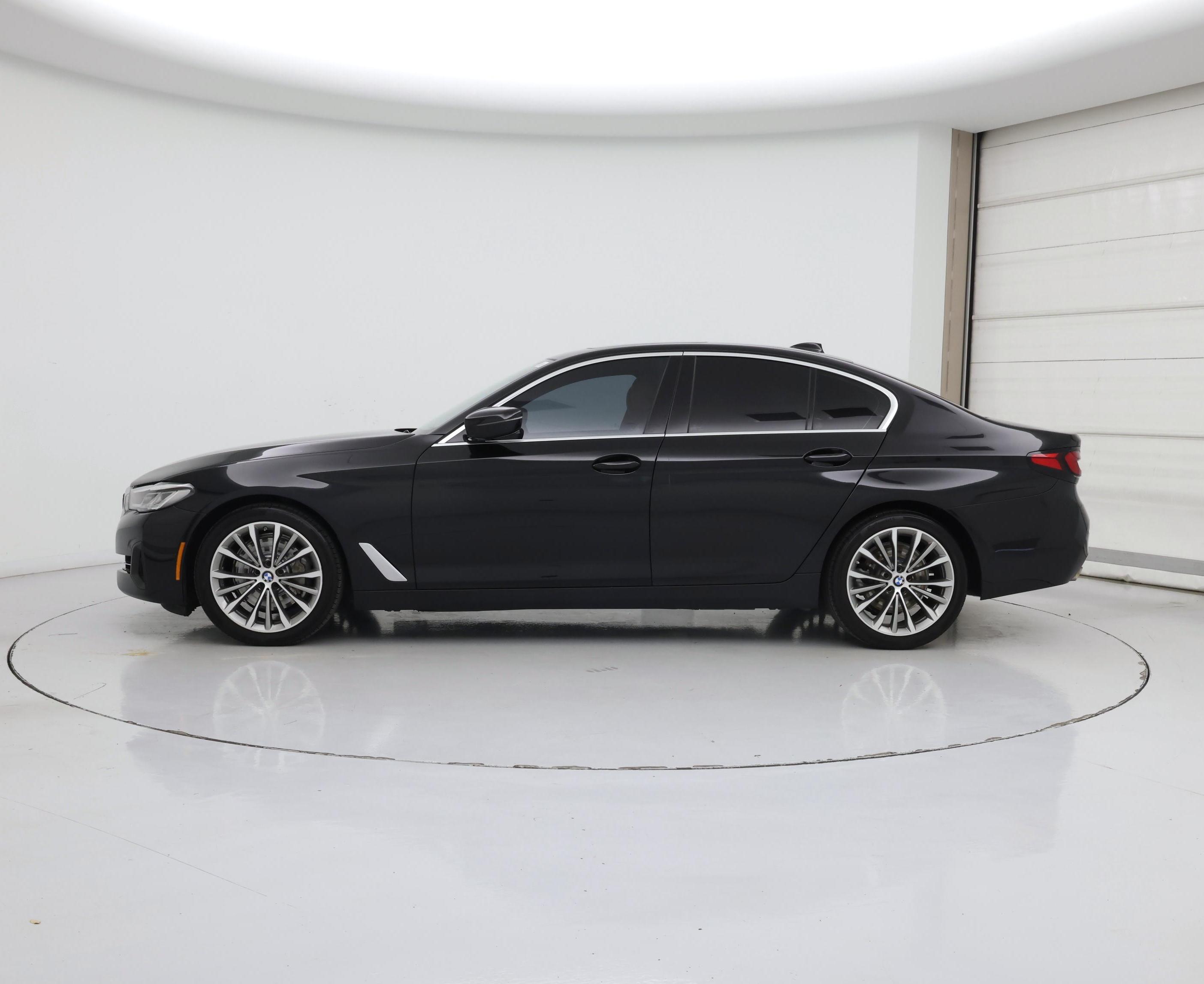 Thumbnail: 2023 BMW 5 Series - 3