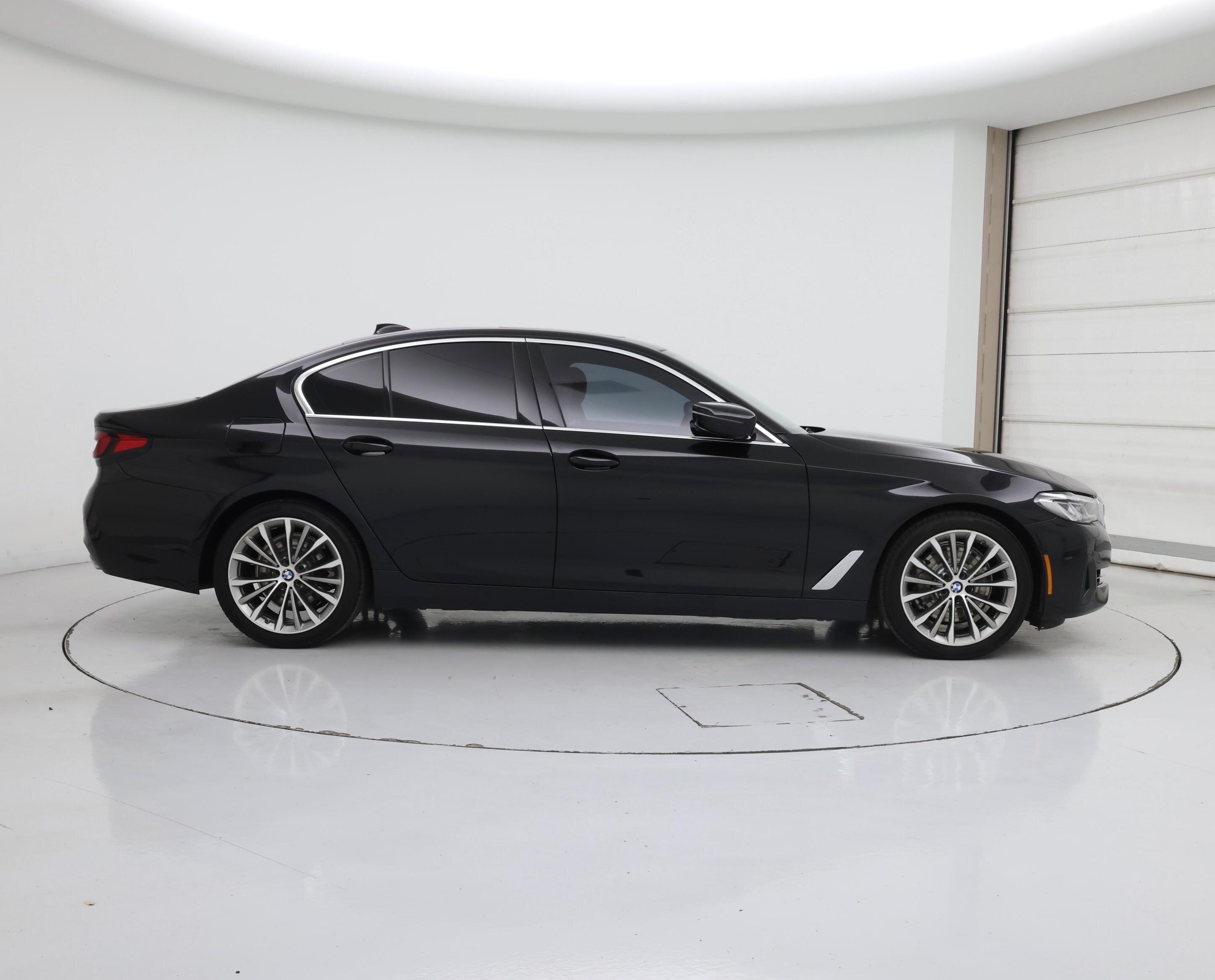 Thumbnail: 2023 BMW 5 Series - 7