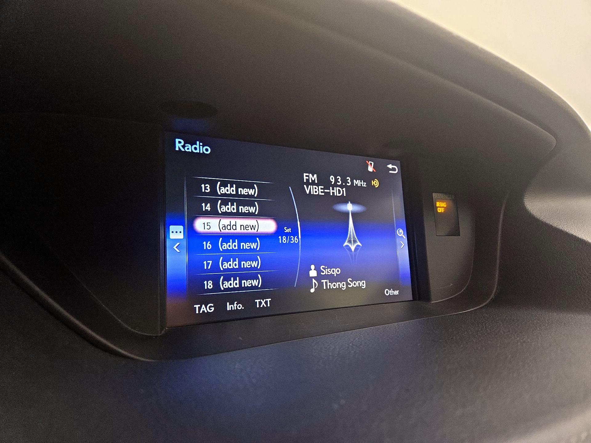 Thumbnail: 2015 Lexus ES - 15