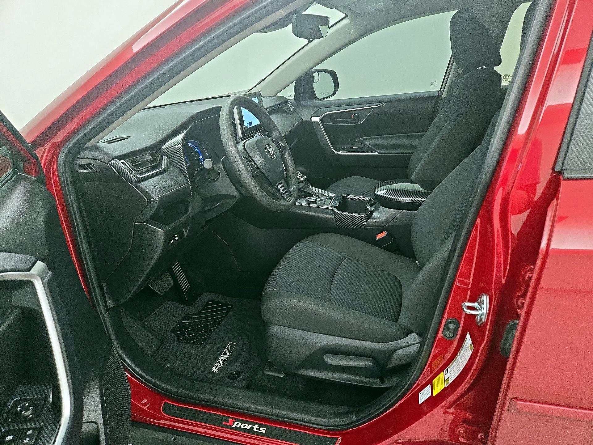 Thumbnail: 2025 Toyota RAV4 - 11