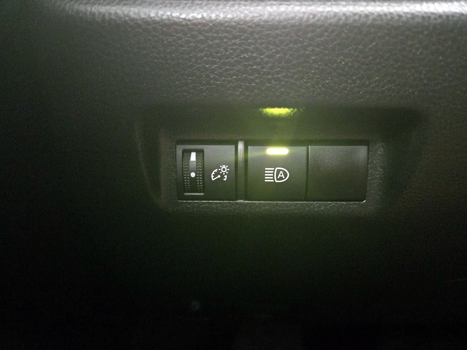 Thumbnail: 2025 Toyota RAV4 - 13