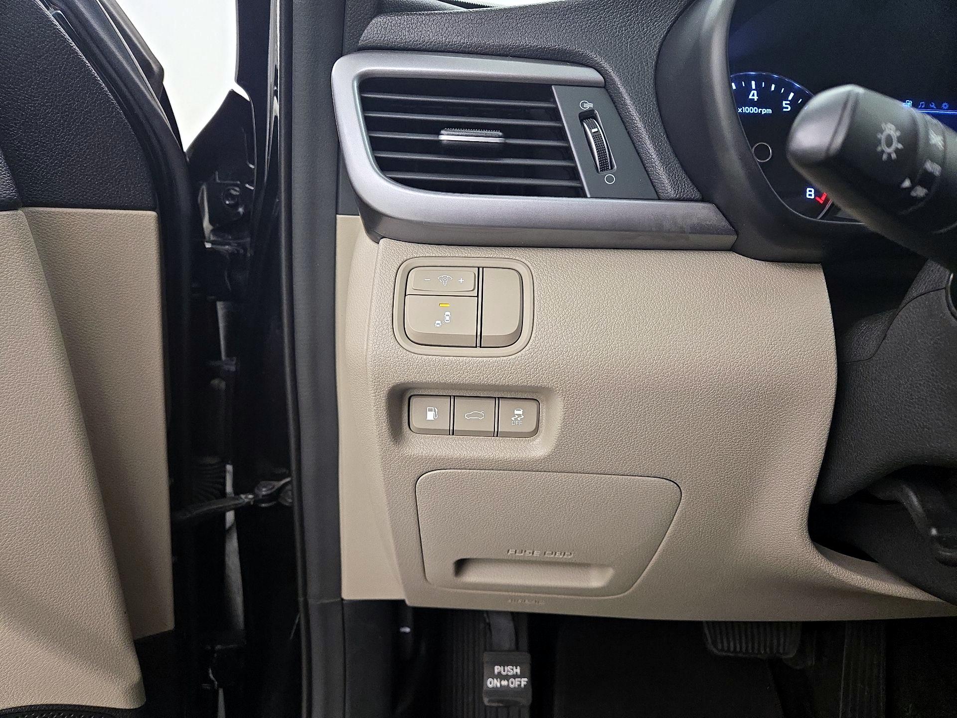 Thumbnail: 2018 Kia Optima - 13