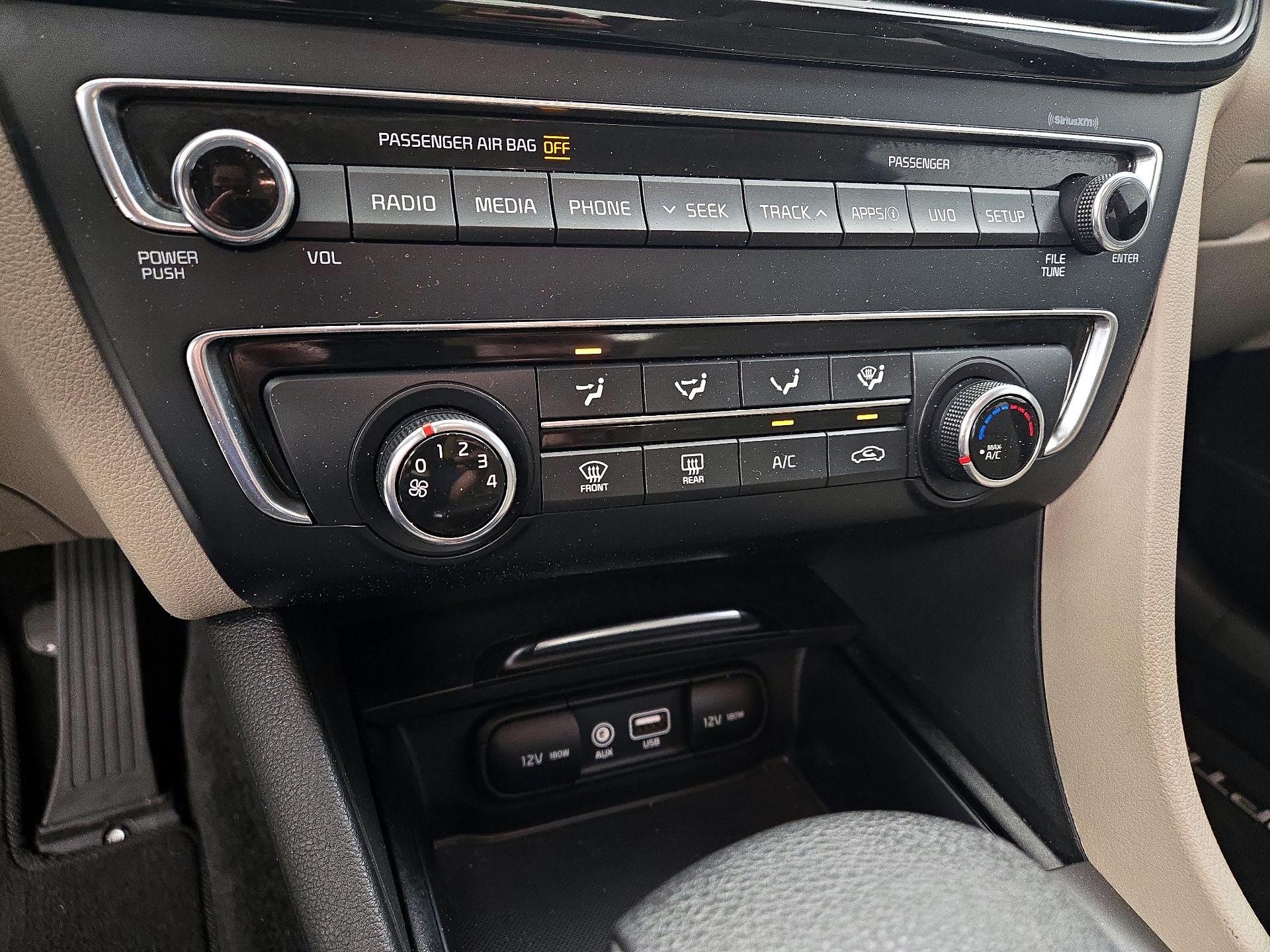 Thumbnail: 2018 Kia Optima - 16