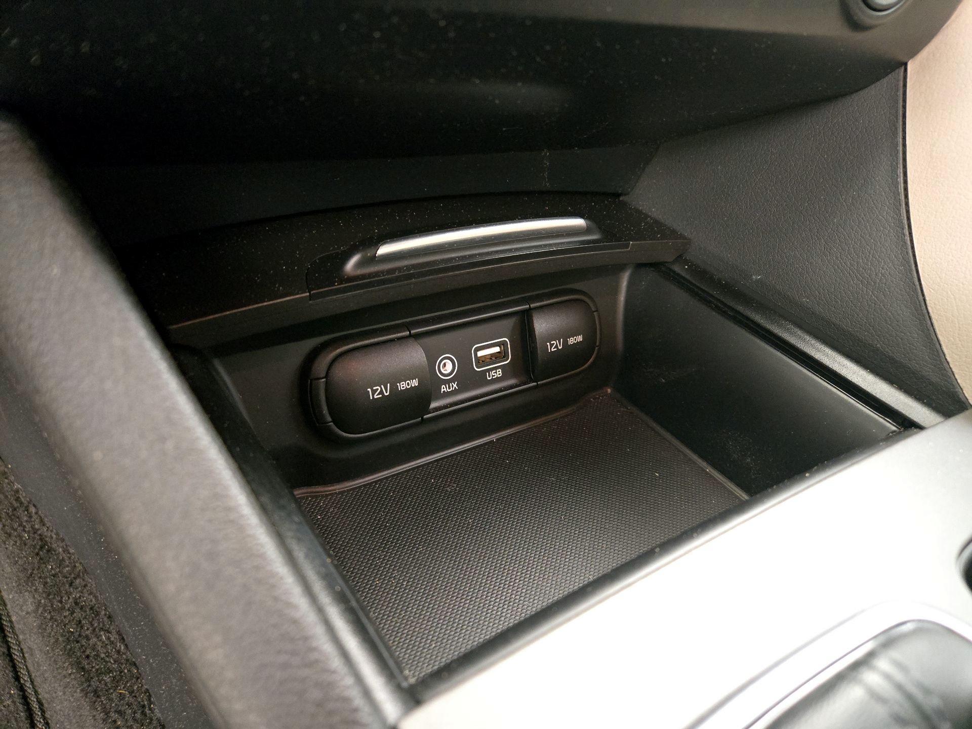 Thumbnail: 2018 Kia Optima - 18