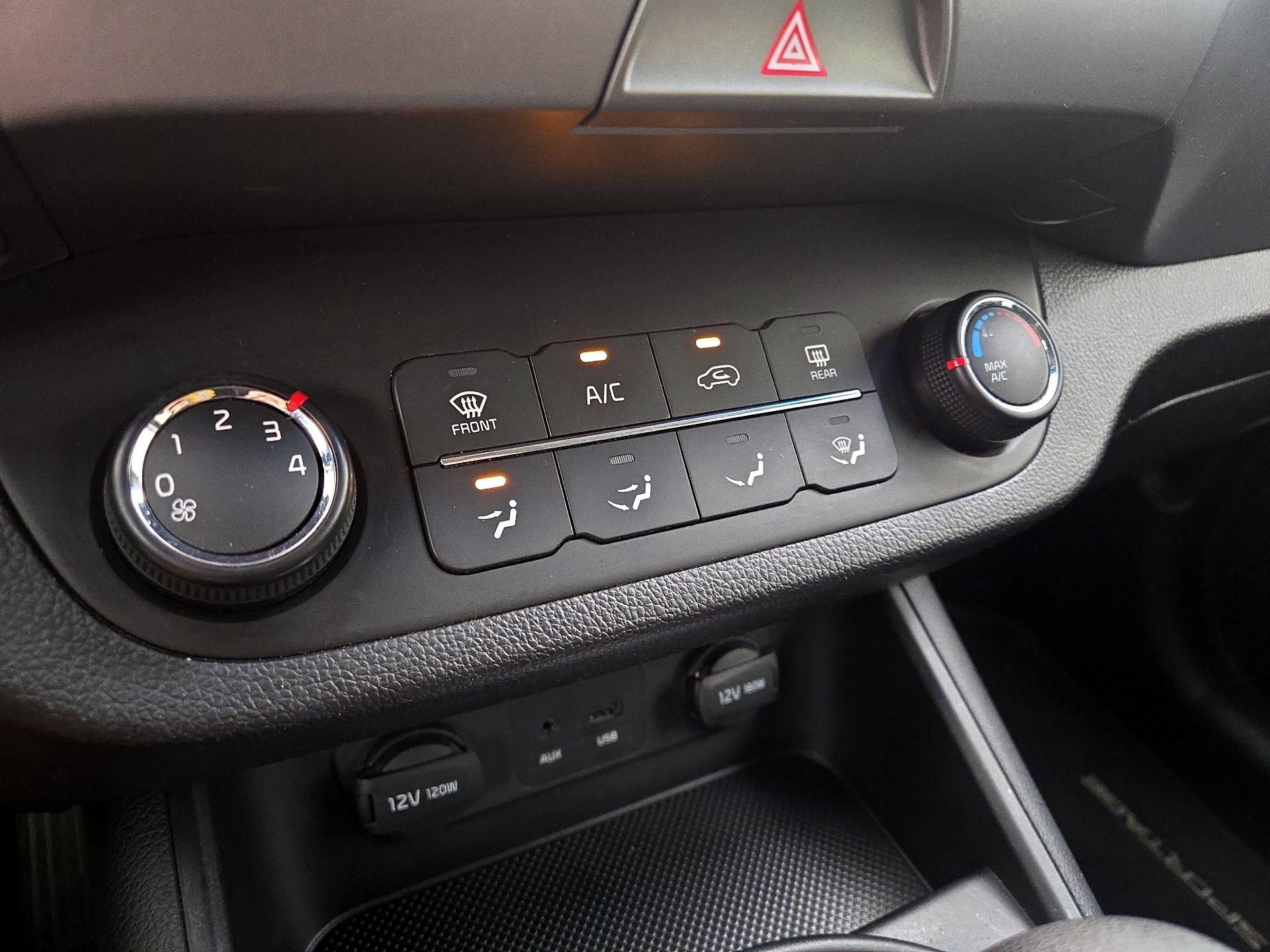 Thumbnail: 2014 Kia Sportage - 15