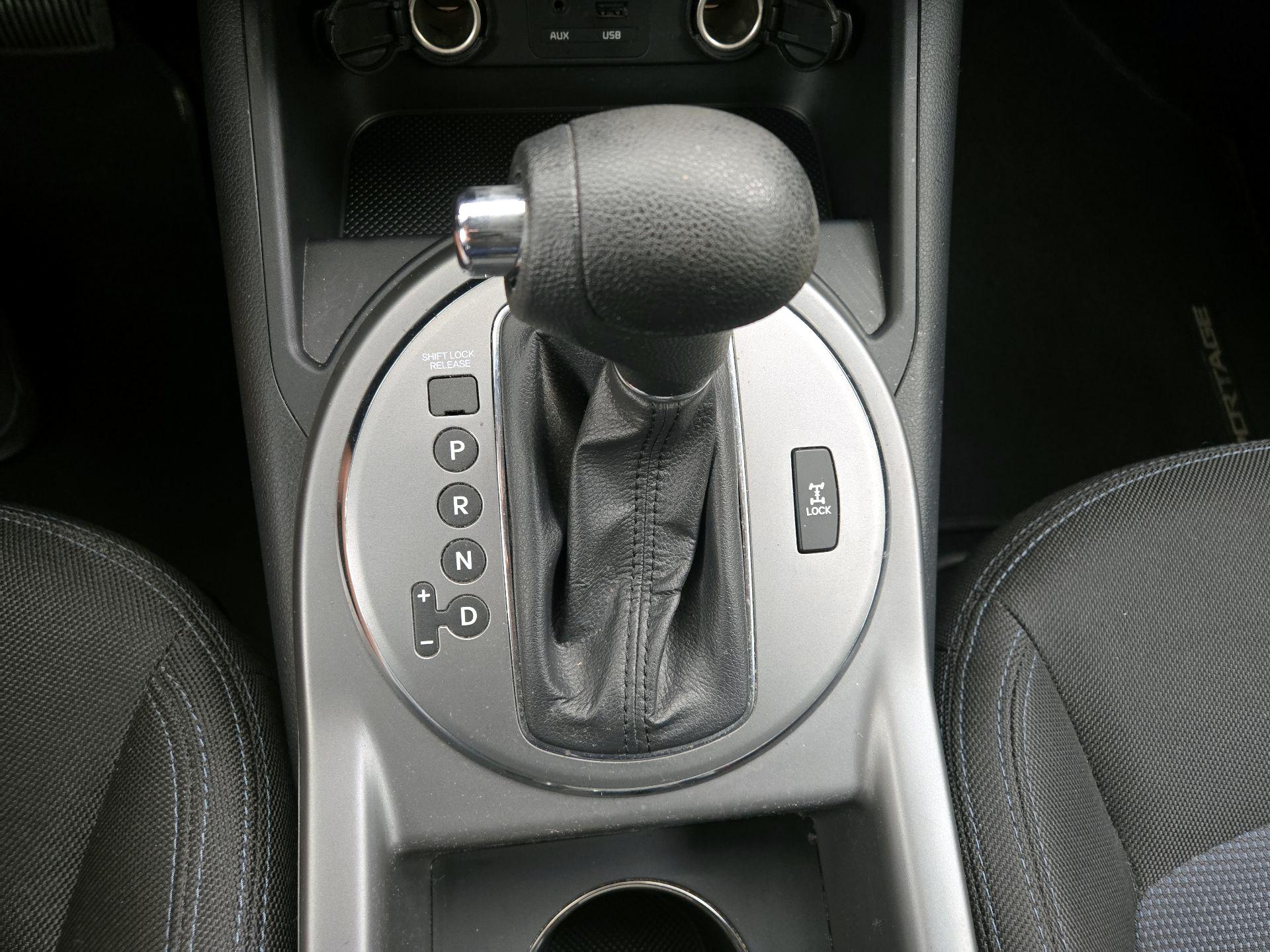 Thumbnail: 2014 Kia Sportage - 16