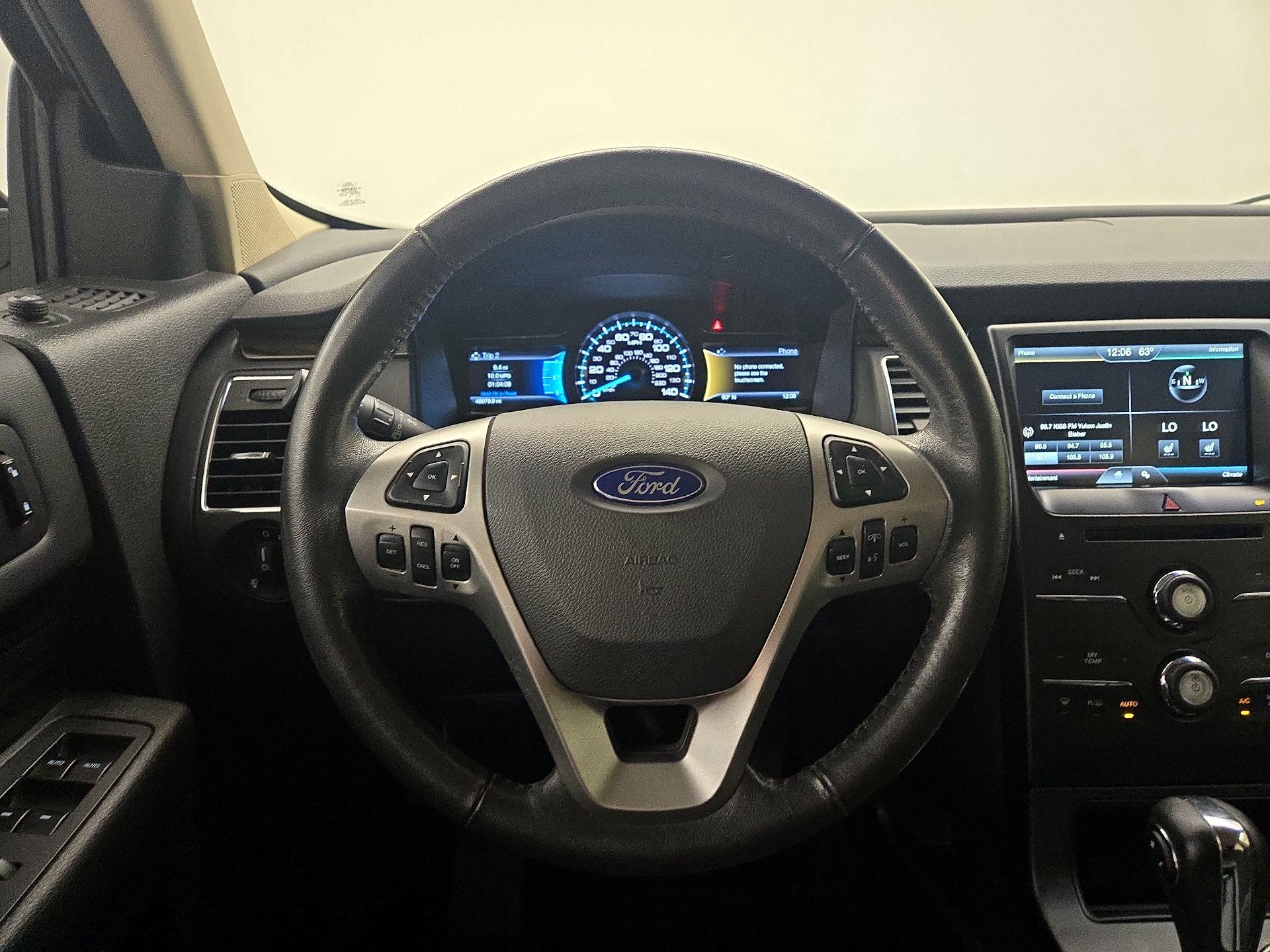 Thumbnail: 2015 Ford Flex - 10