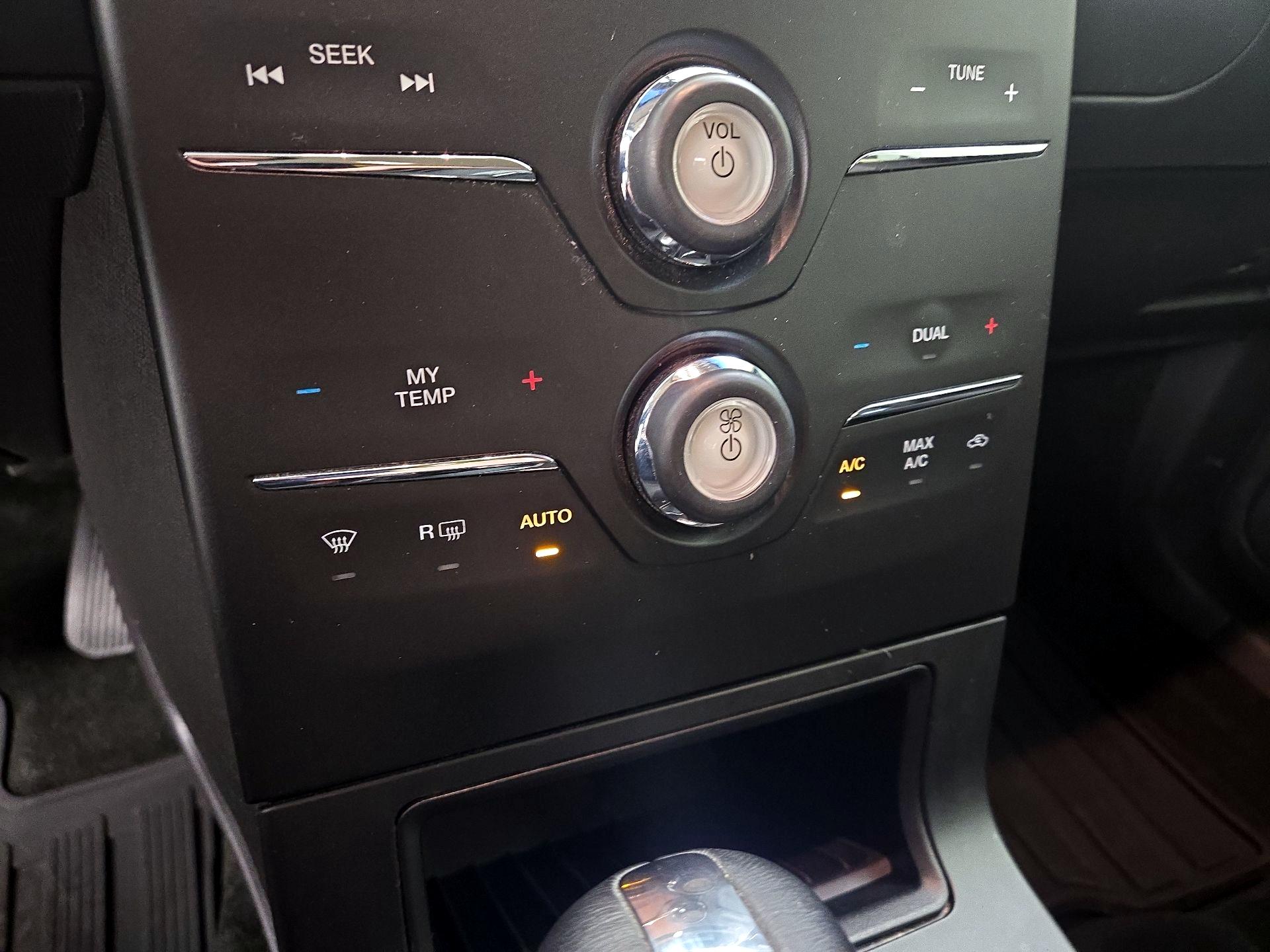 Thumbnail: 2015 Ford Flex - 16