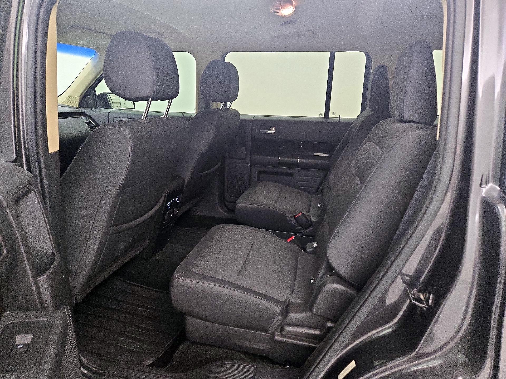 Thumbnail: 2015 Ford Flex - 19