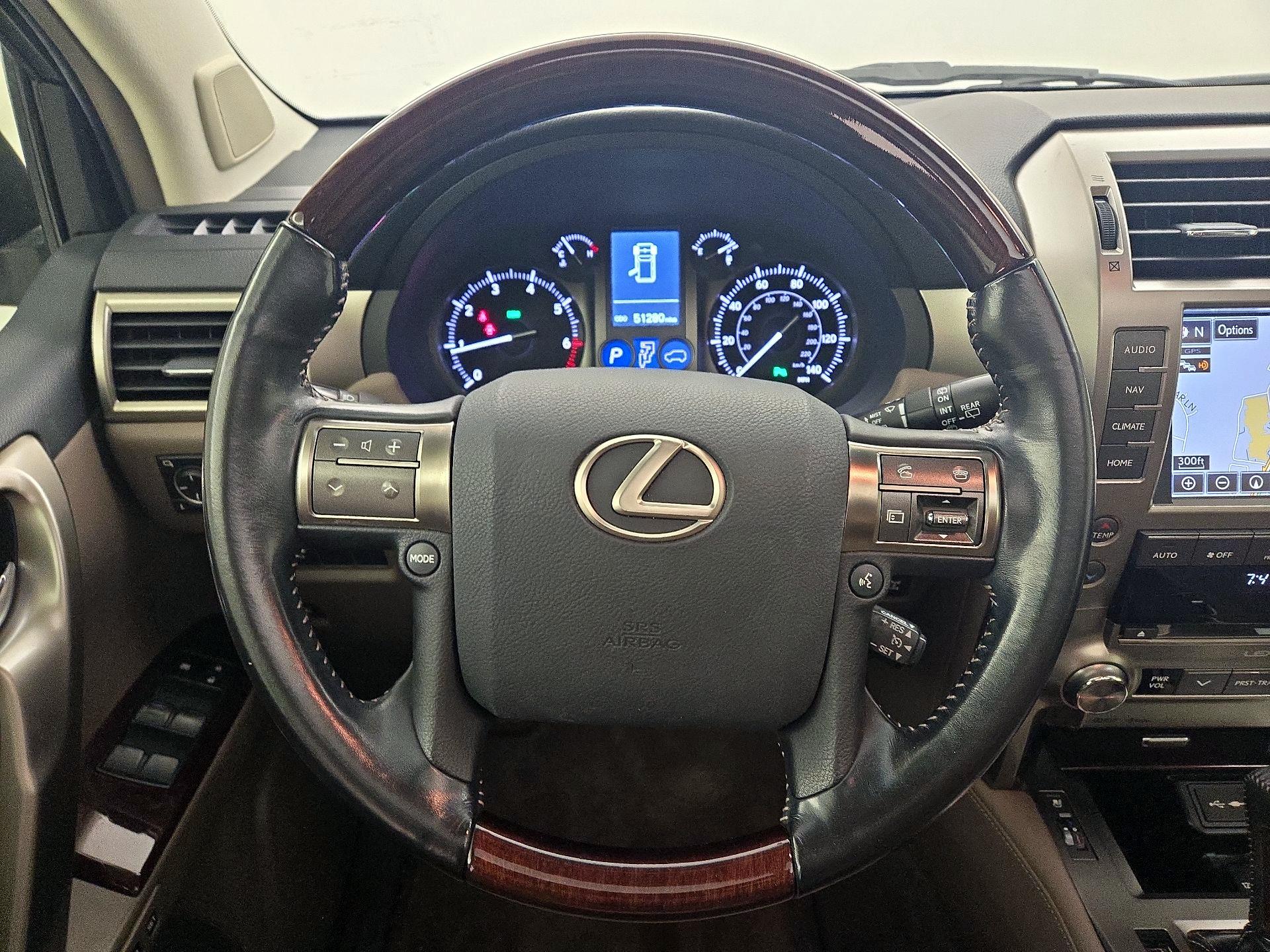 Thumbnail: 2017 Lexus GX - 10