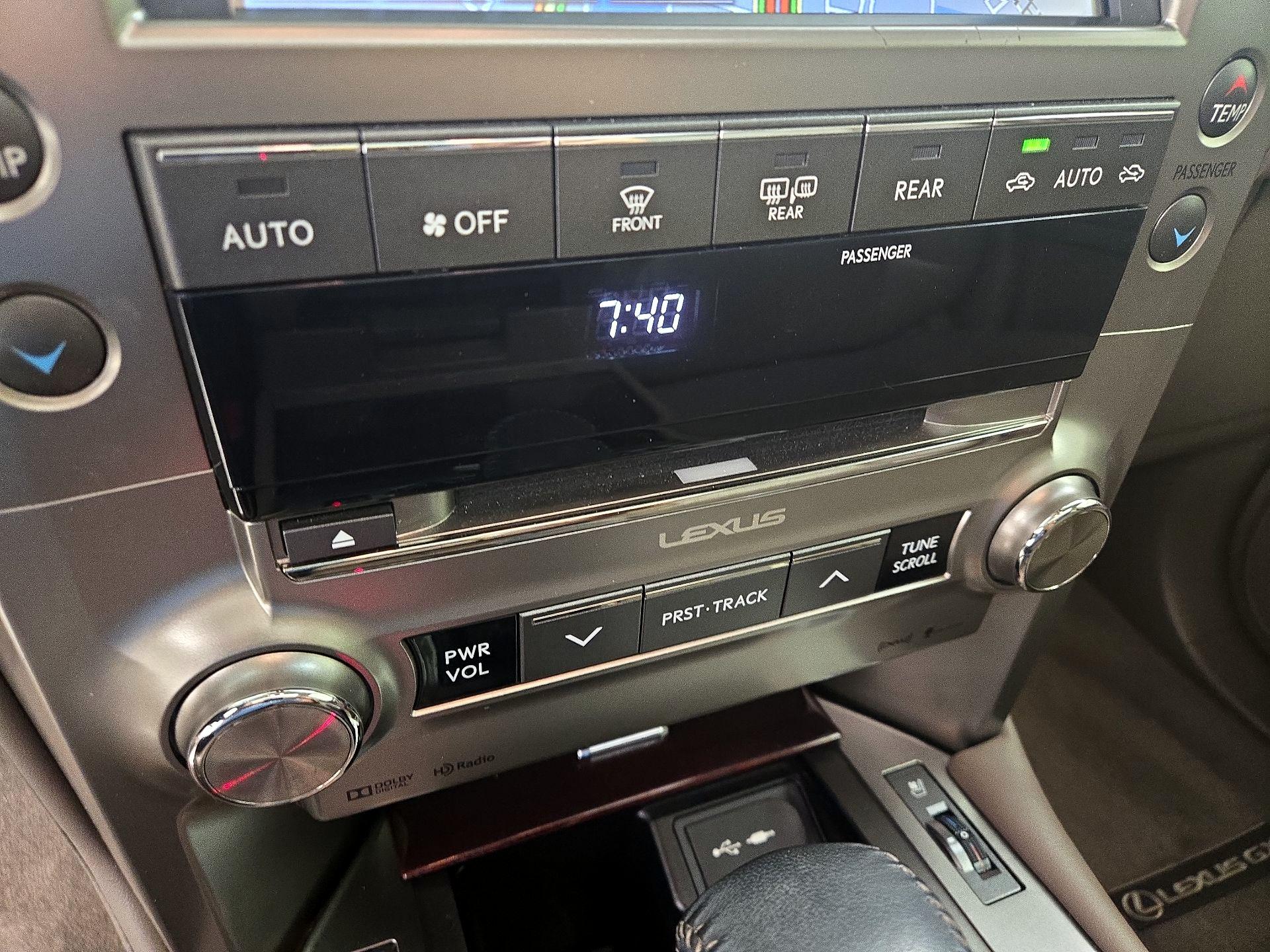 Thumbnail: 2017 Lexus GX - 17