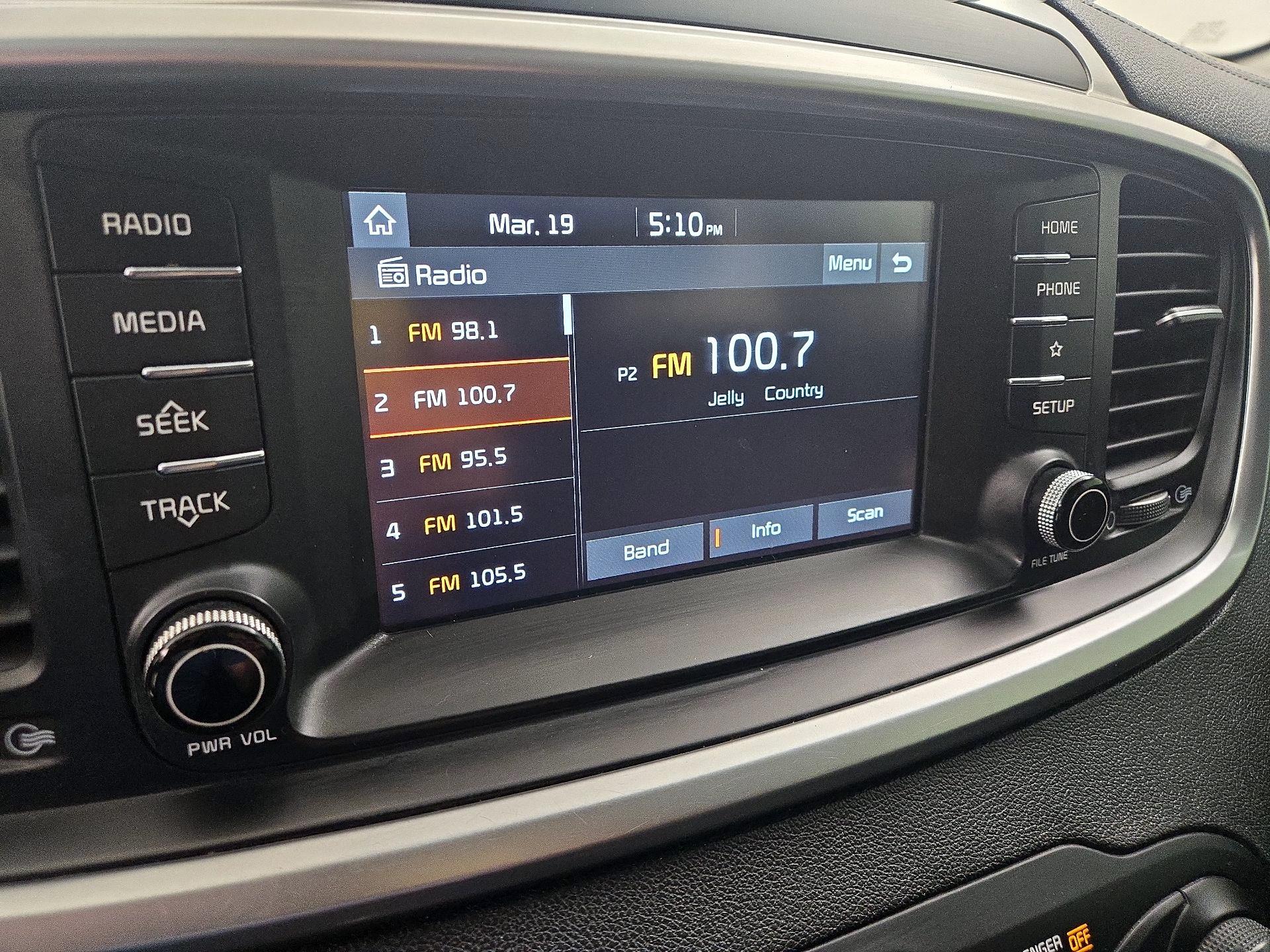 Thumbnail: 2020 Kia Sorento - 15