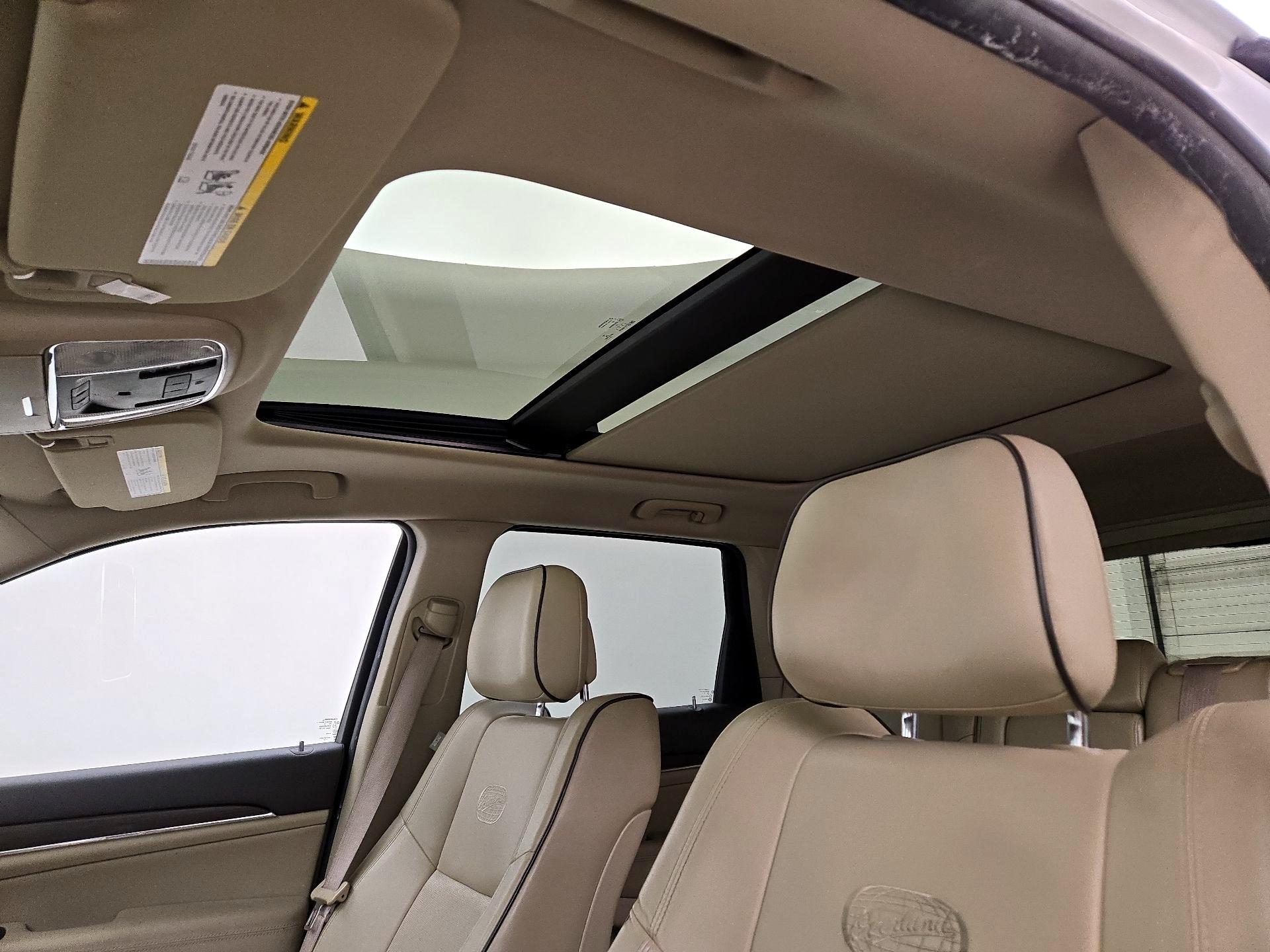 Thumbnail: 2015 Jeep Grand Cherokee - 19