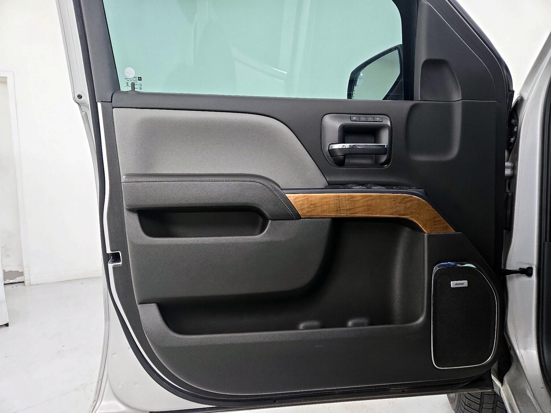 Thumbnail: 2018 Chevrolet Silverado 1500 - 12