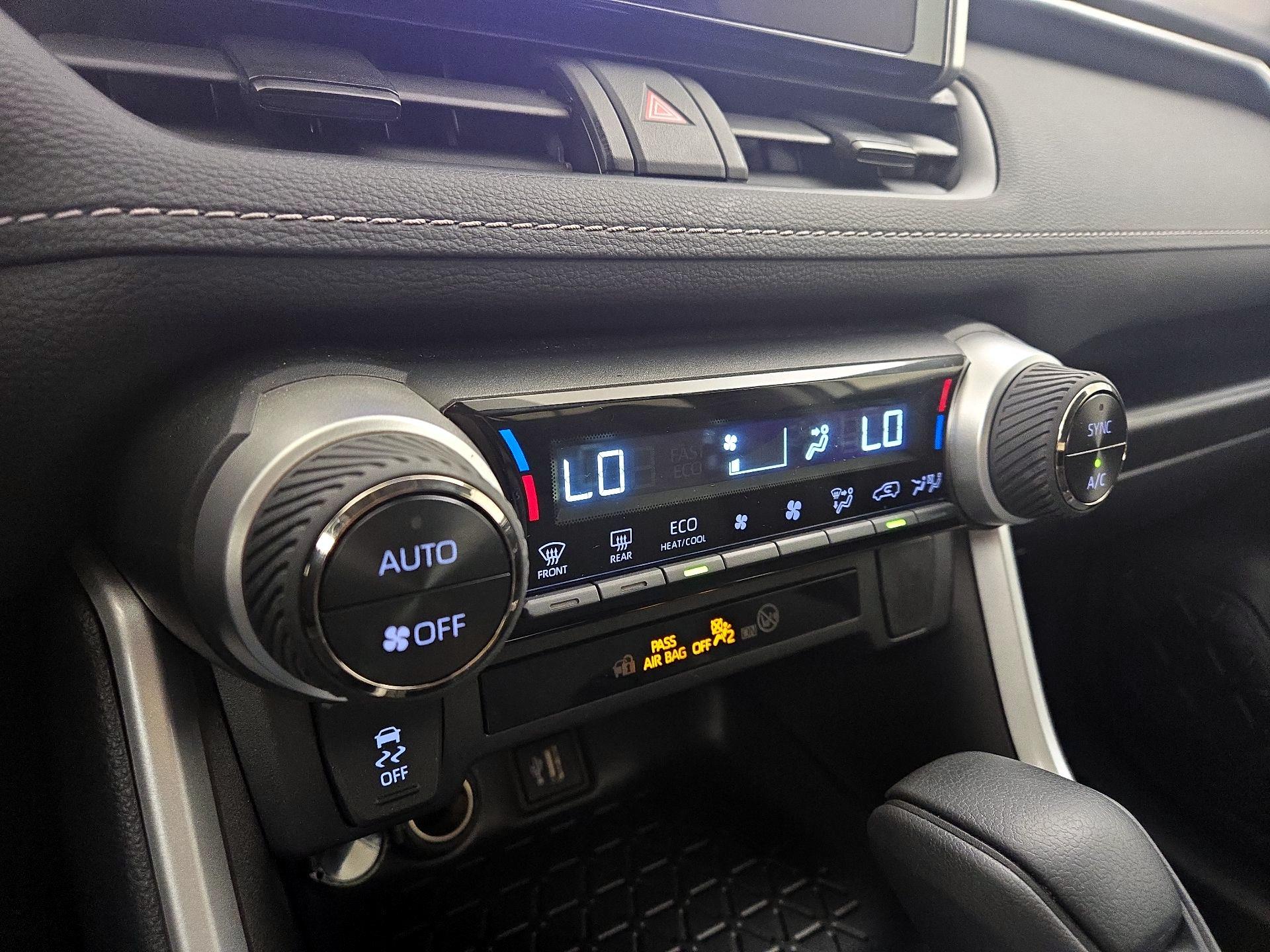 Thumbnail: 2025 Toyota RAV4 - 16