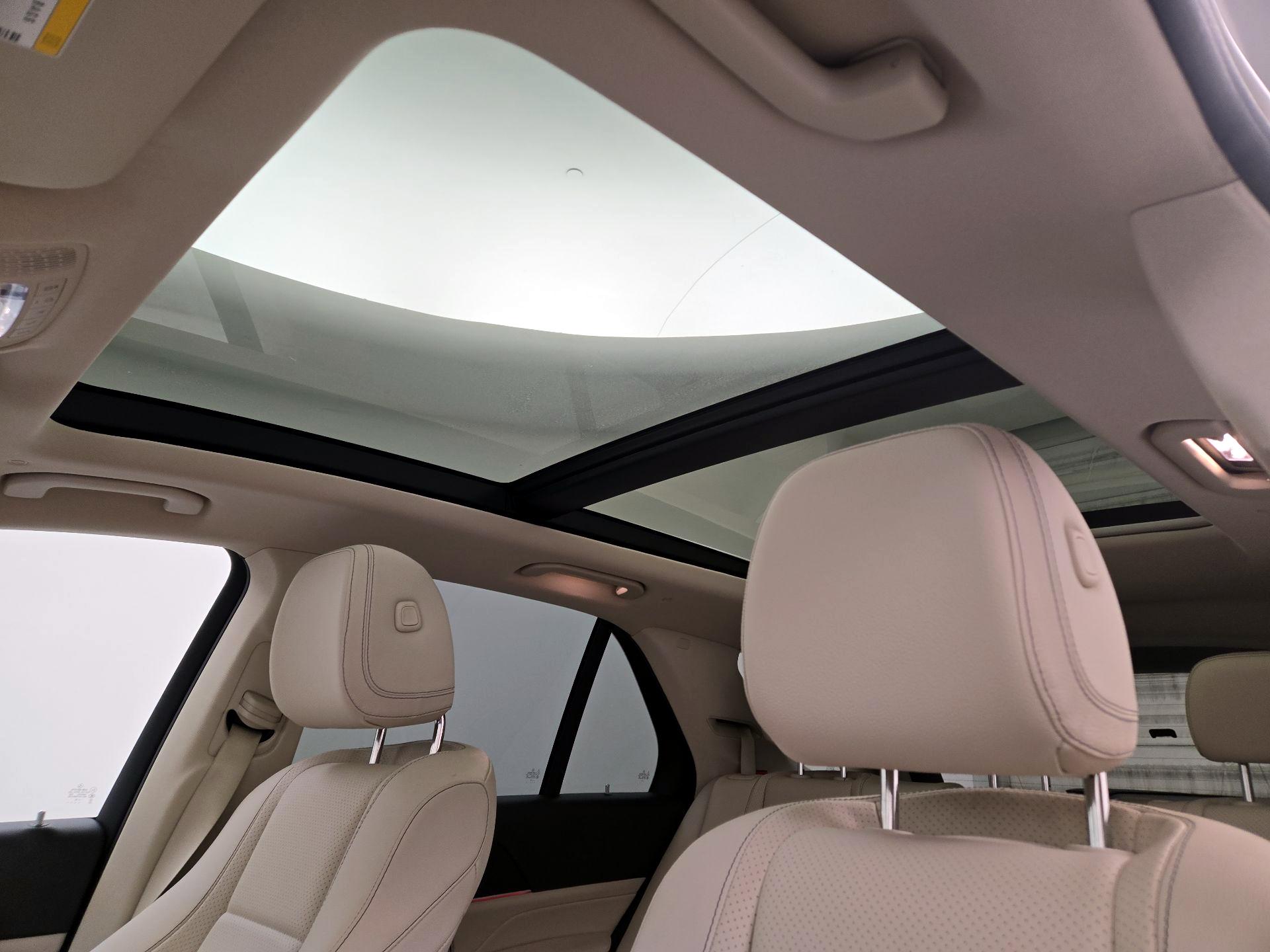 Thumbnail: 2020 Mercedes-Benz GLE - 20