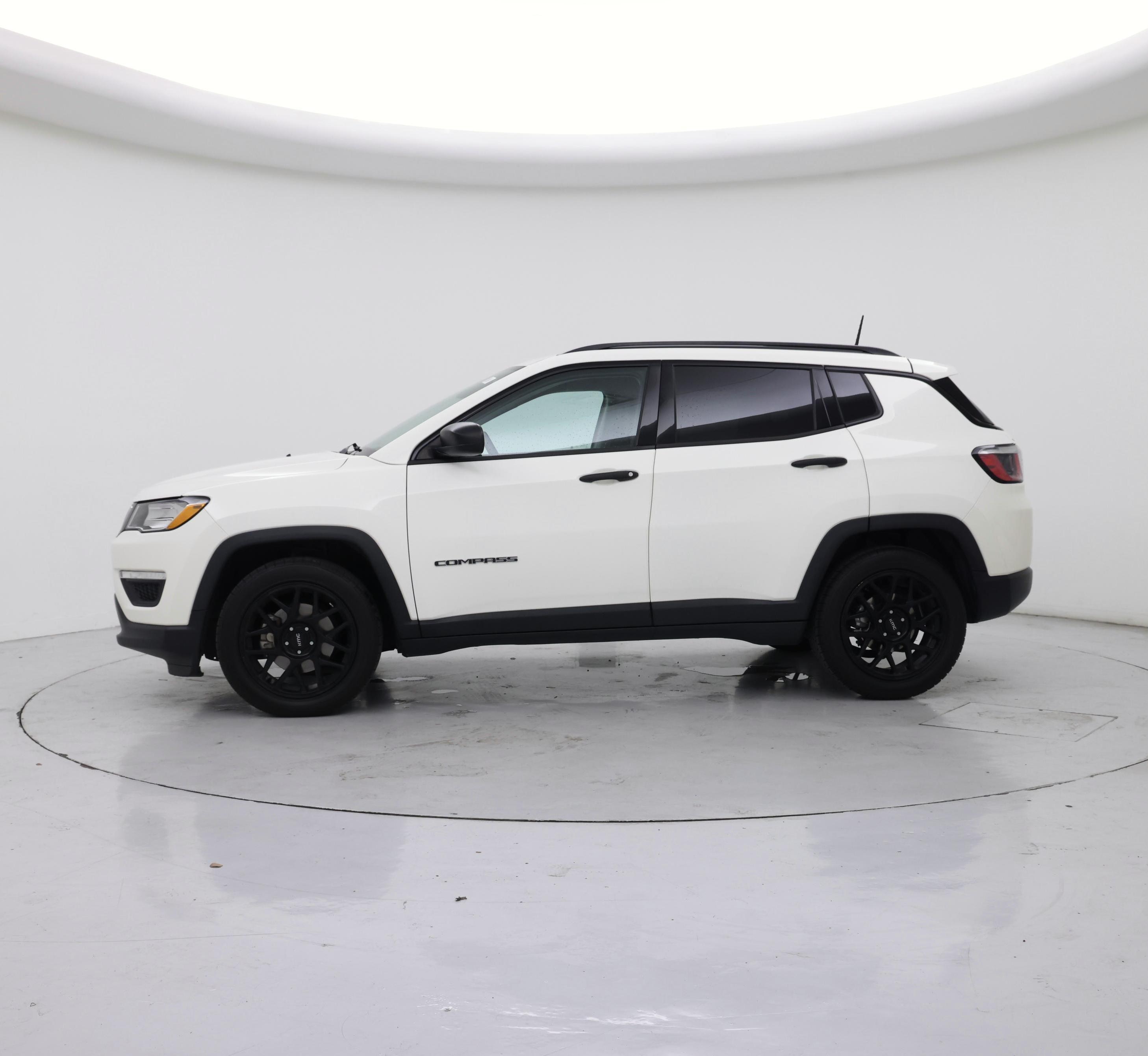 Thumbnail: 2018 Jeep Compass - 3