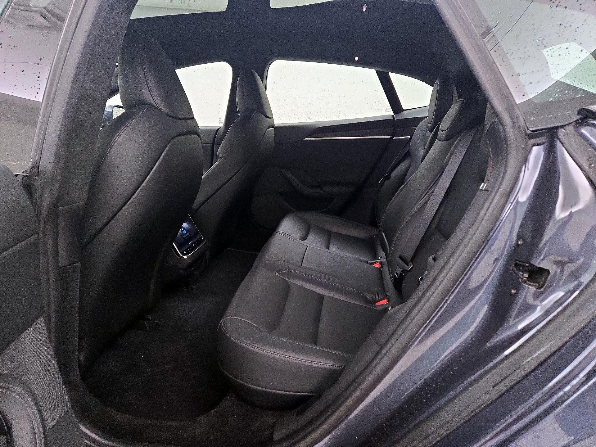 Thumbnail: 2023 Tesla Model S - 19