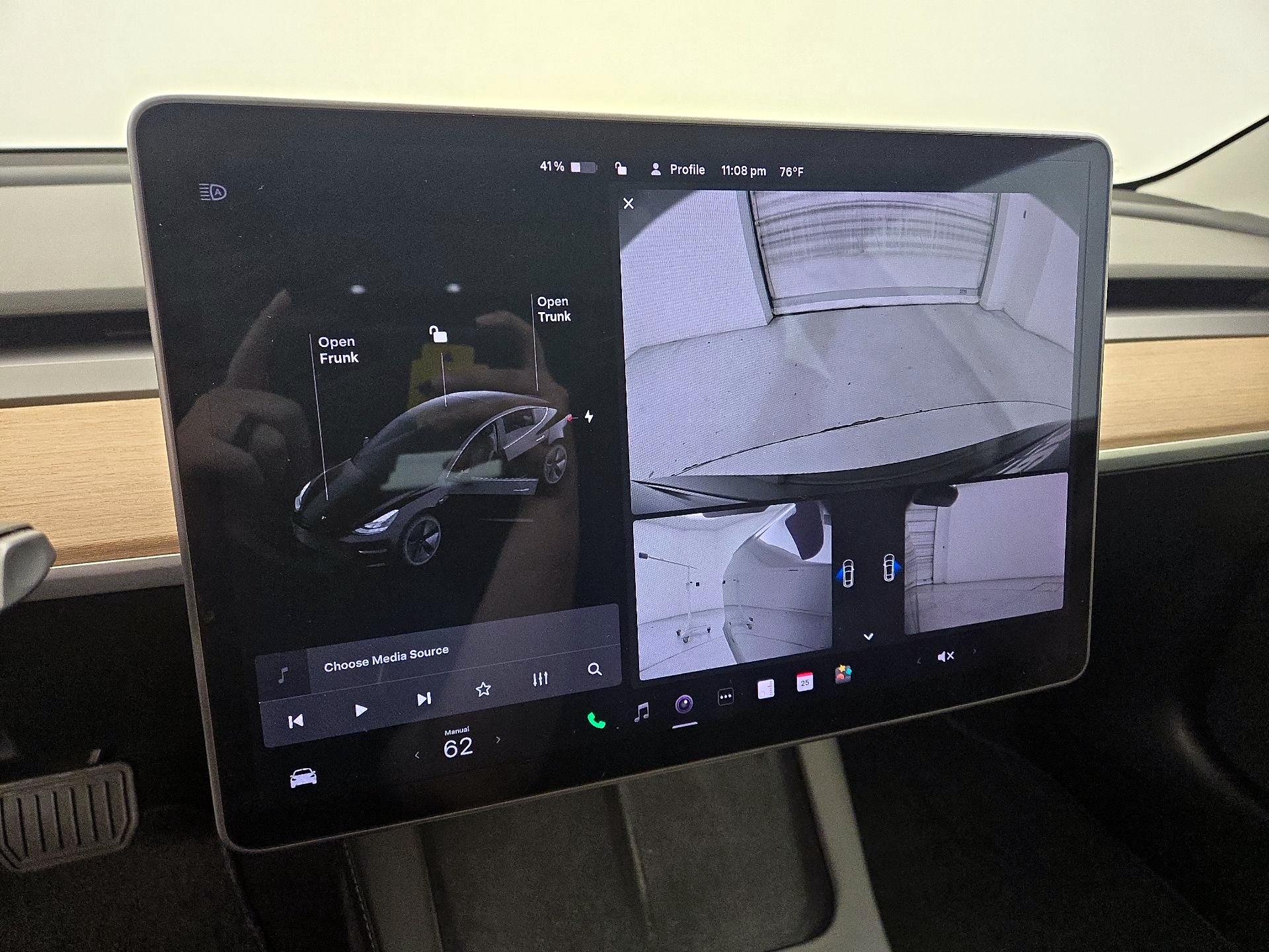 Thumbnail: 2021 Tesla Model 3 - 14