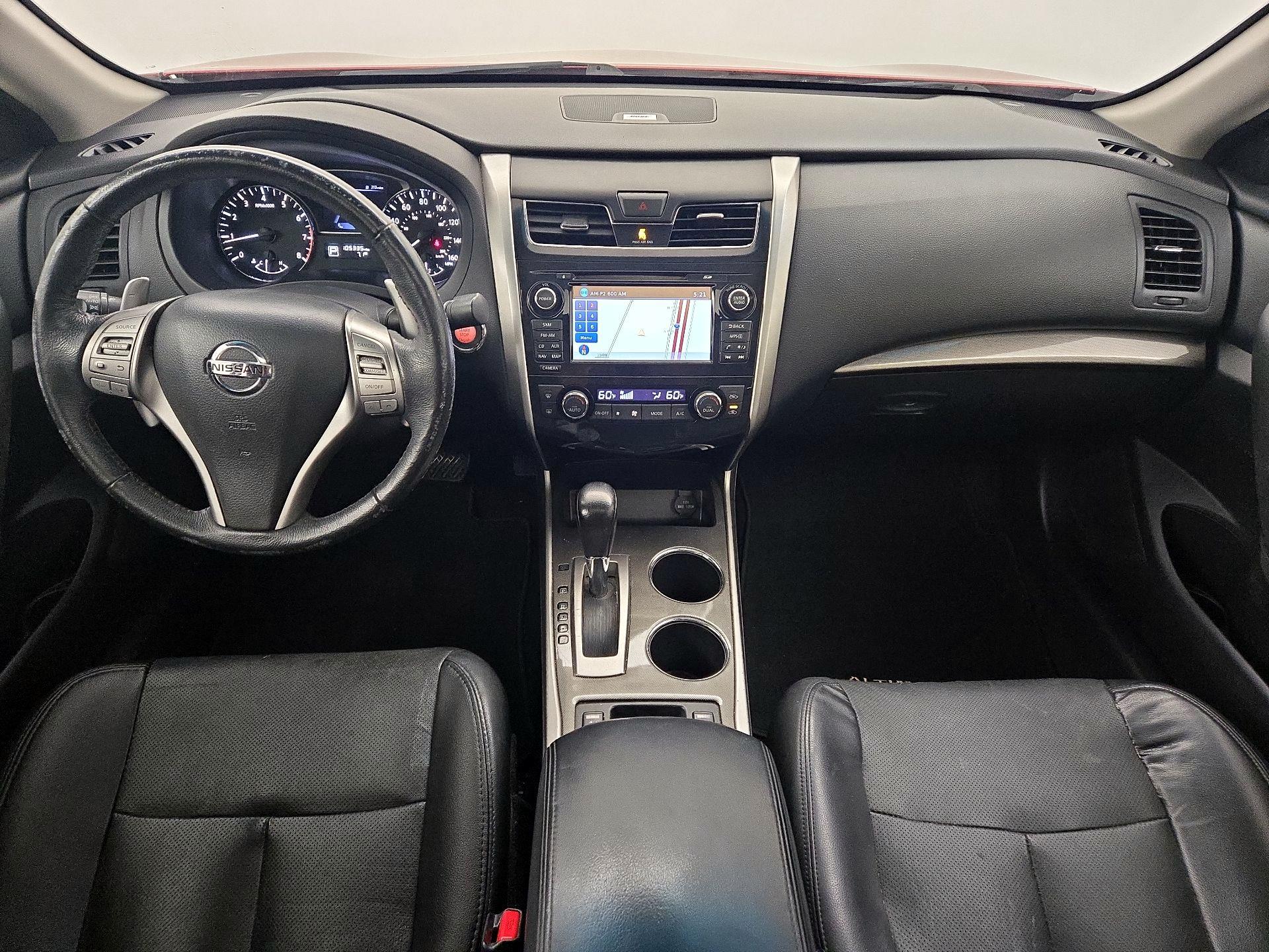 Thumbnail: 2015 Nissan Altima - 9