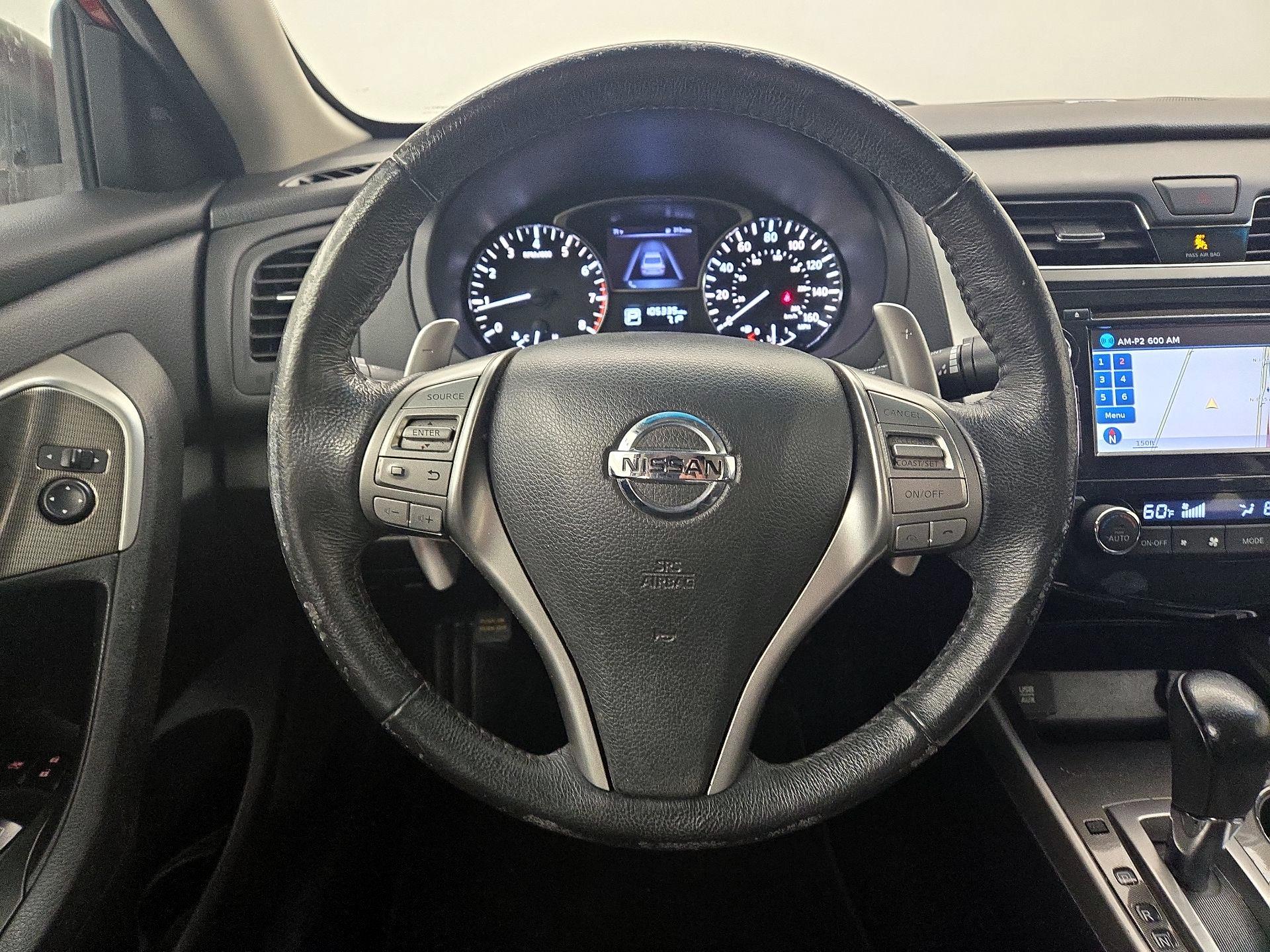 Thumbnail: 2015 Nissan Altima - 10