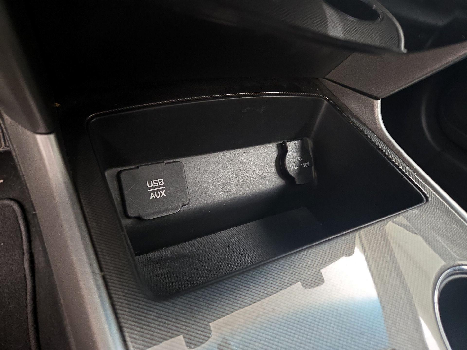 Thumbnail: 2015 Nissan Altima - 19