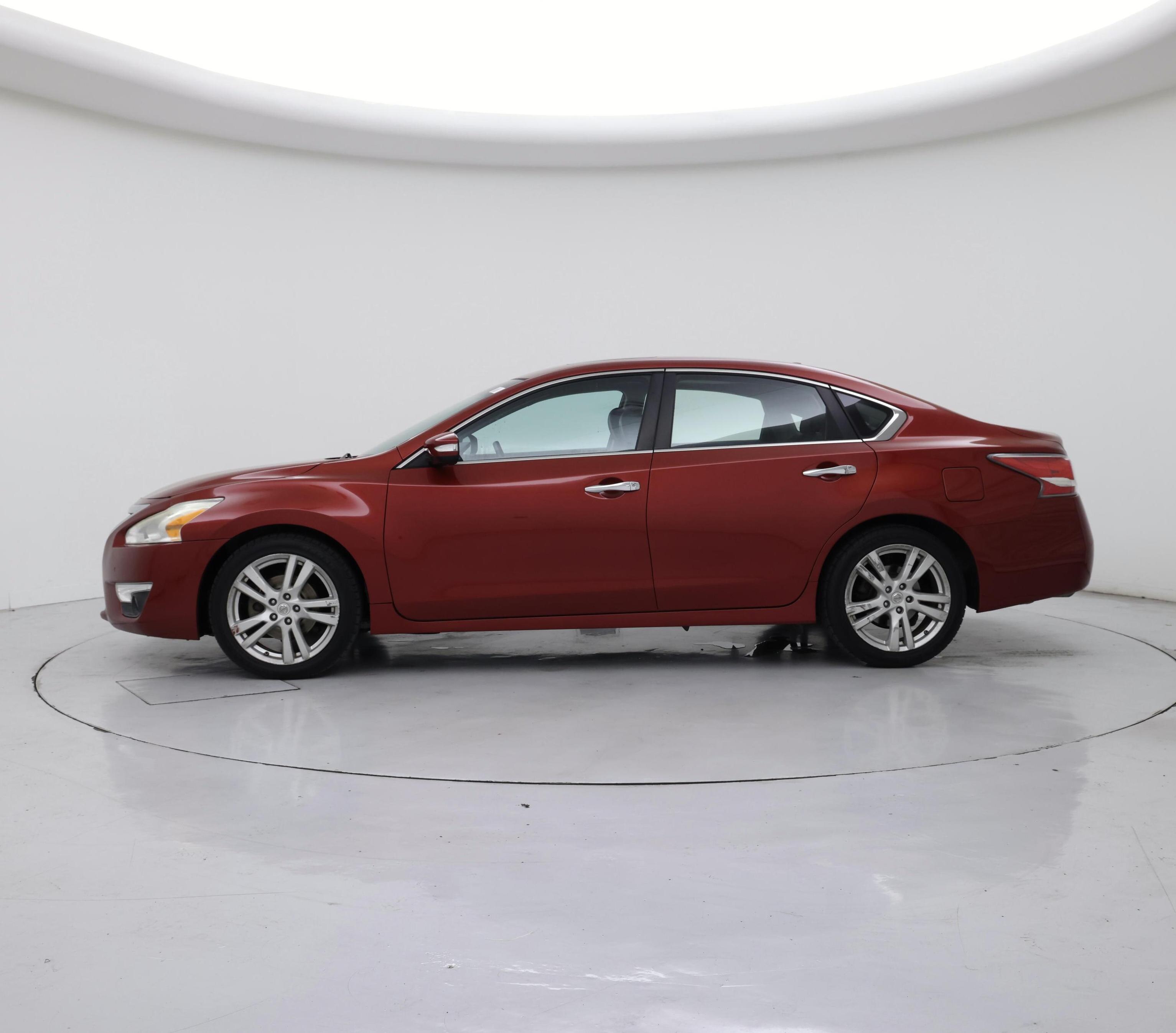 Thumbnail: 2015 Nissan Altima - 3