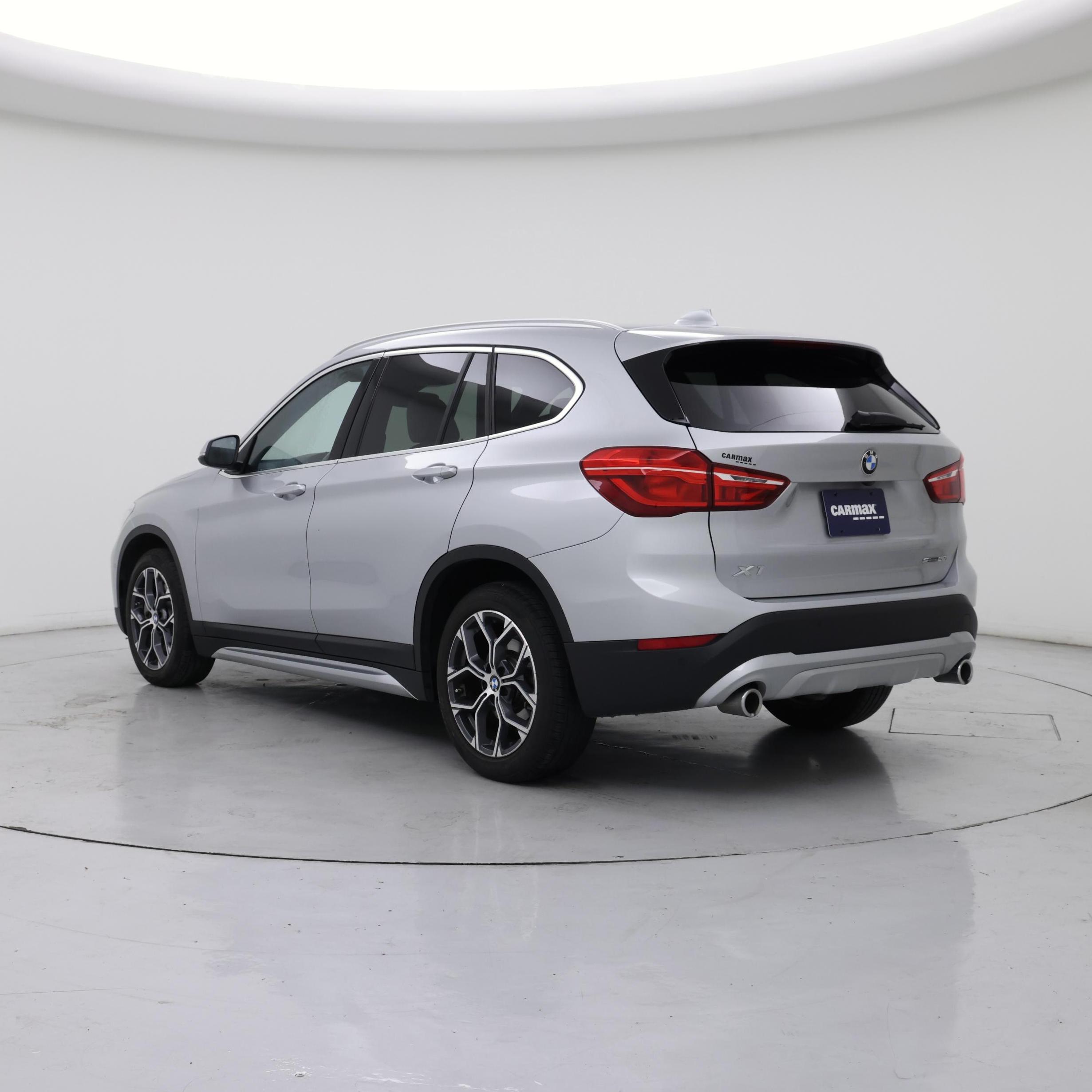Thumbnail: 2021 BMW X1 - 2