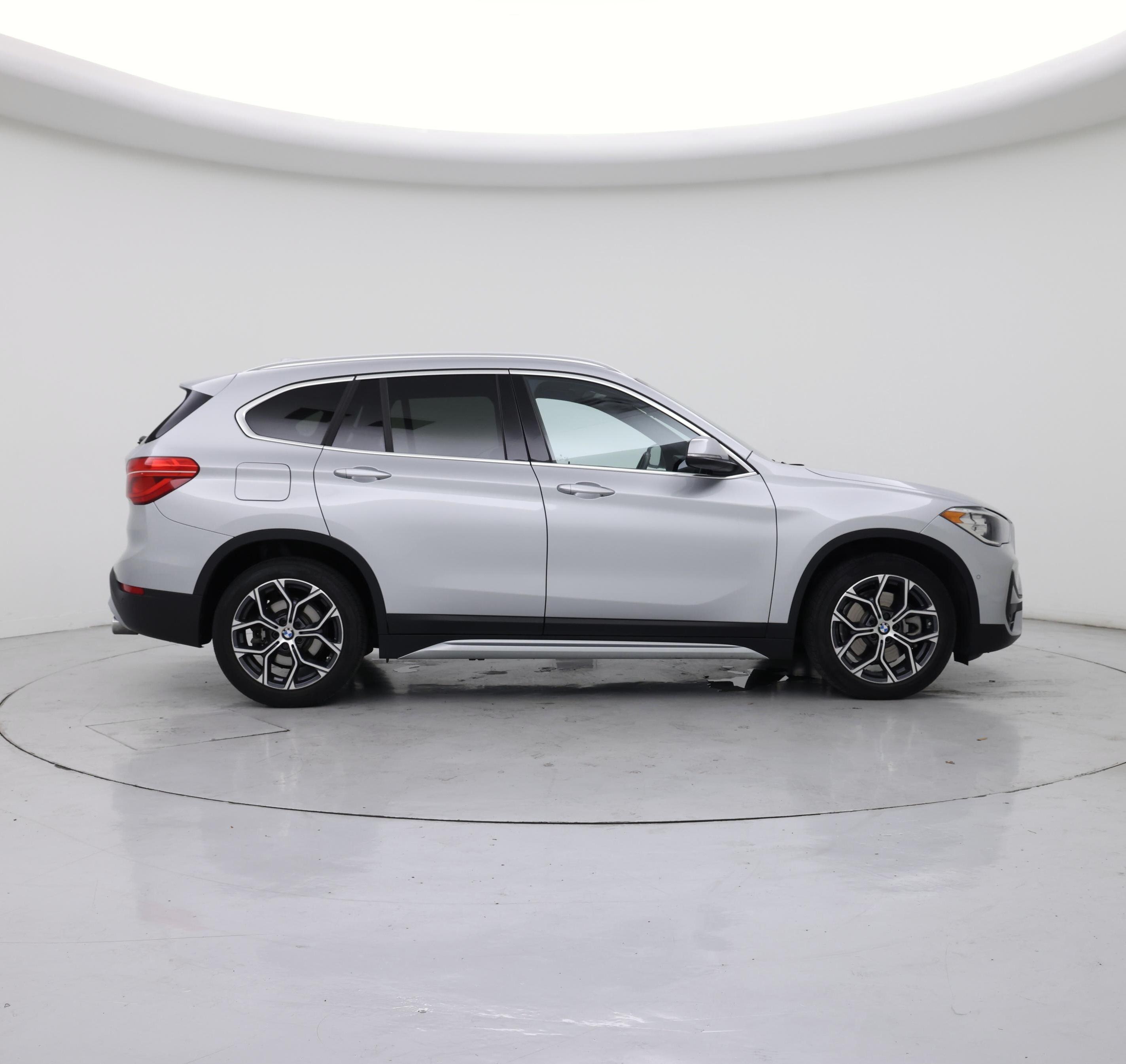 Thumbnail: 2021 BMW X1 - 7
