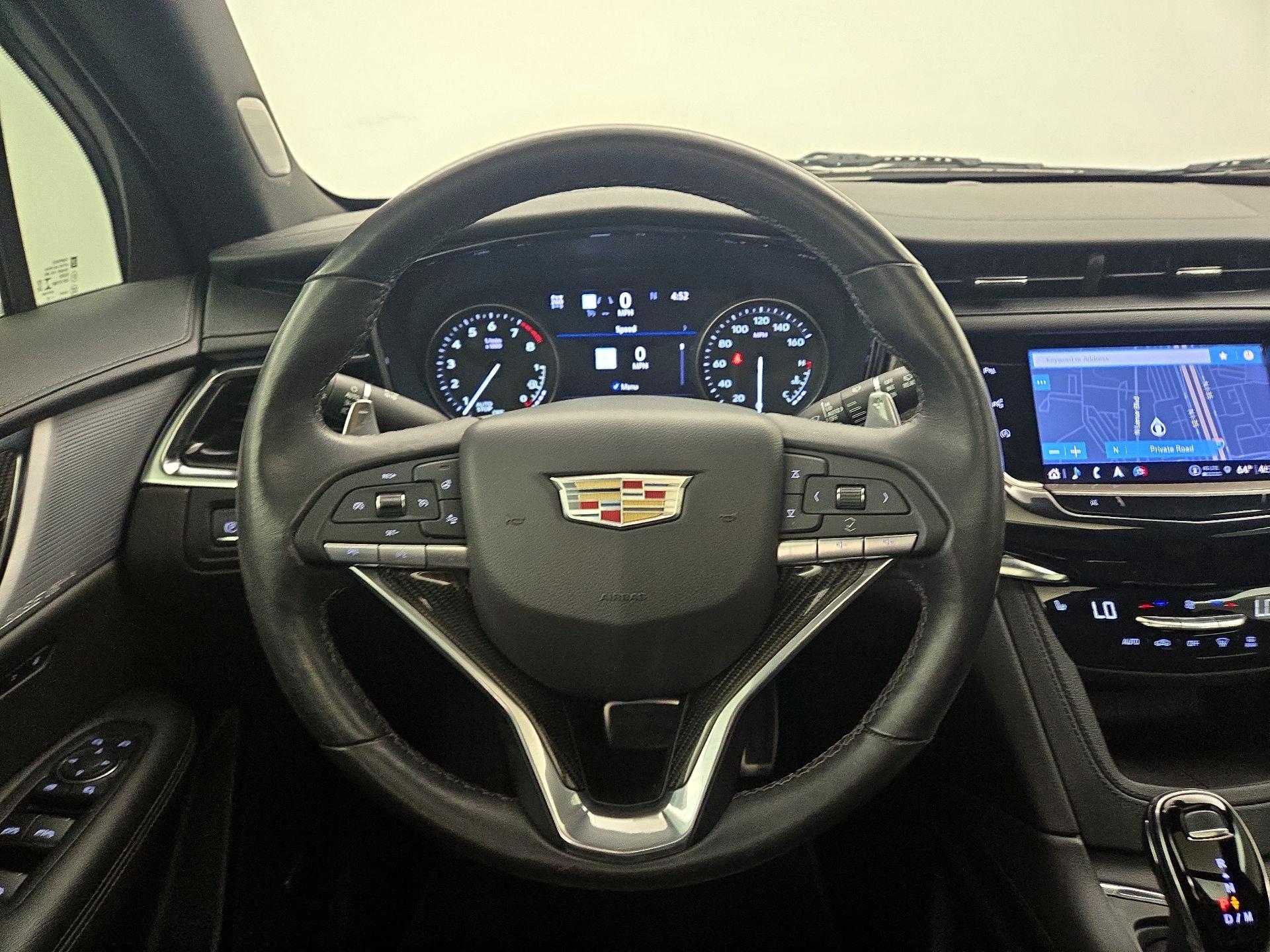 Thumbnail: 2022 Cadillac XT6 - 10
