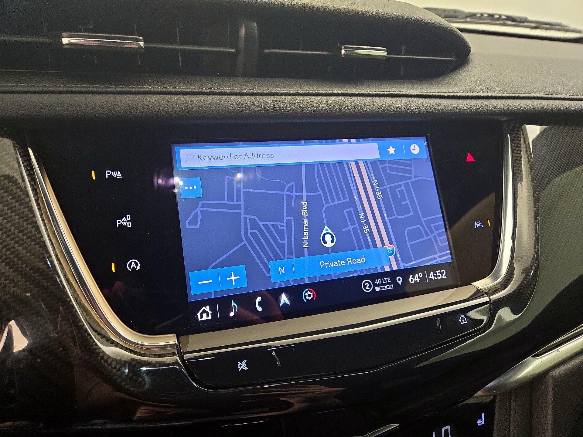 Thumbnail: 2022 Cadillac XT6 - 14