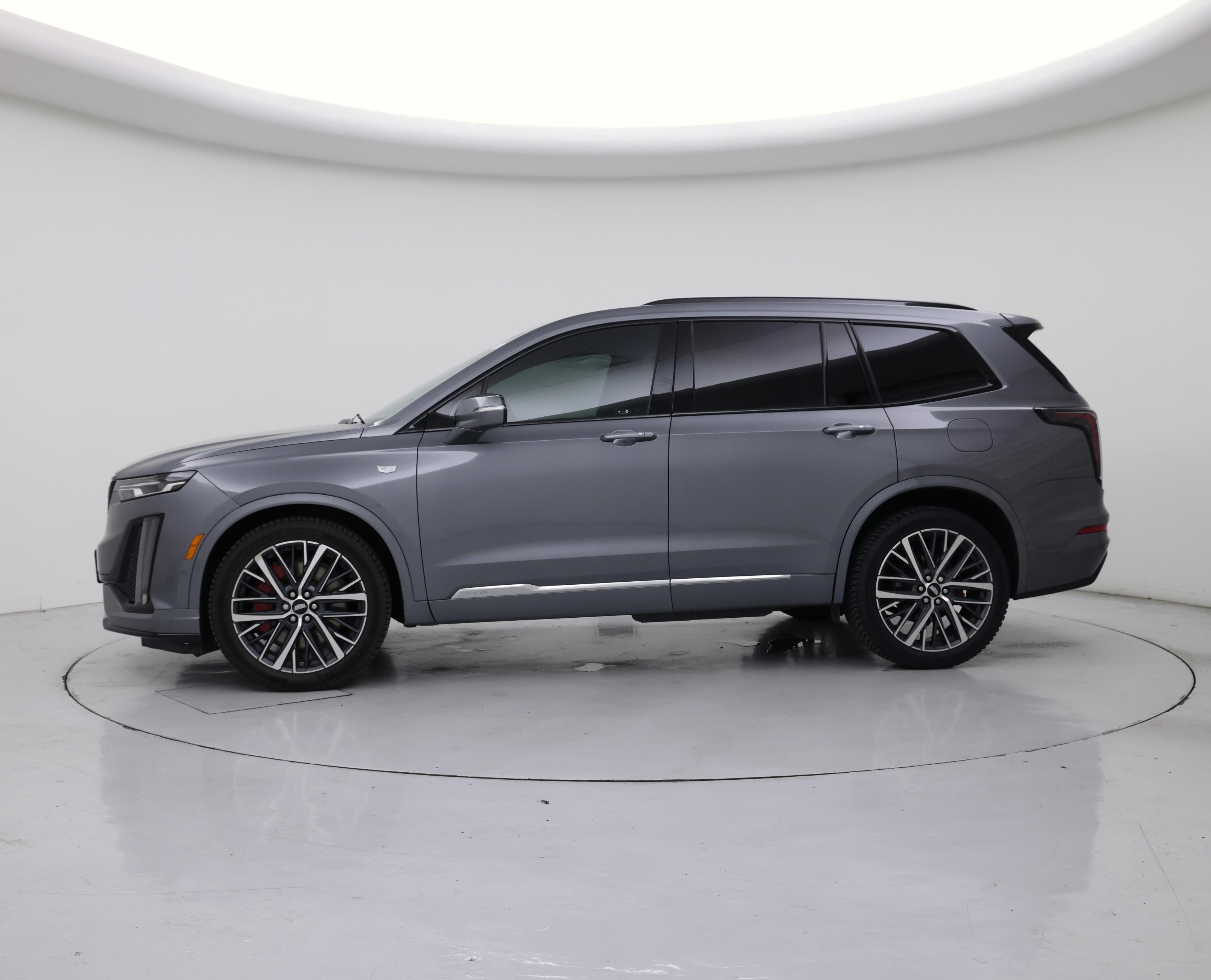 Thumbnail: 2022 Cadillac XT6 - 3
