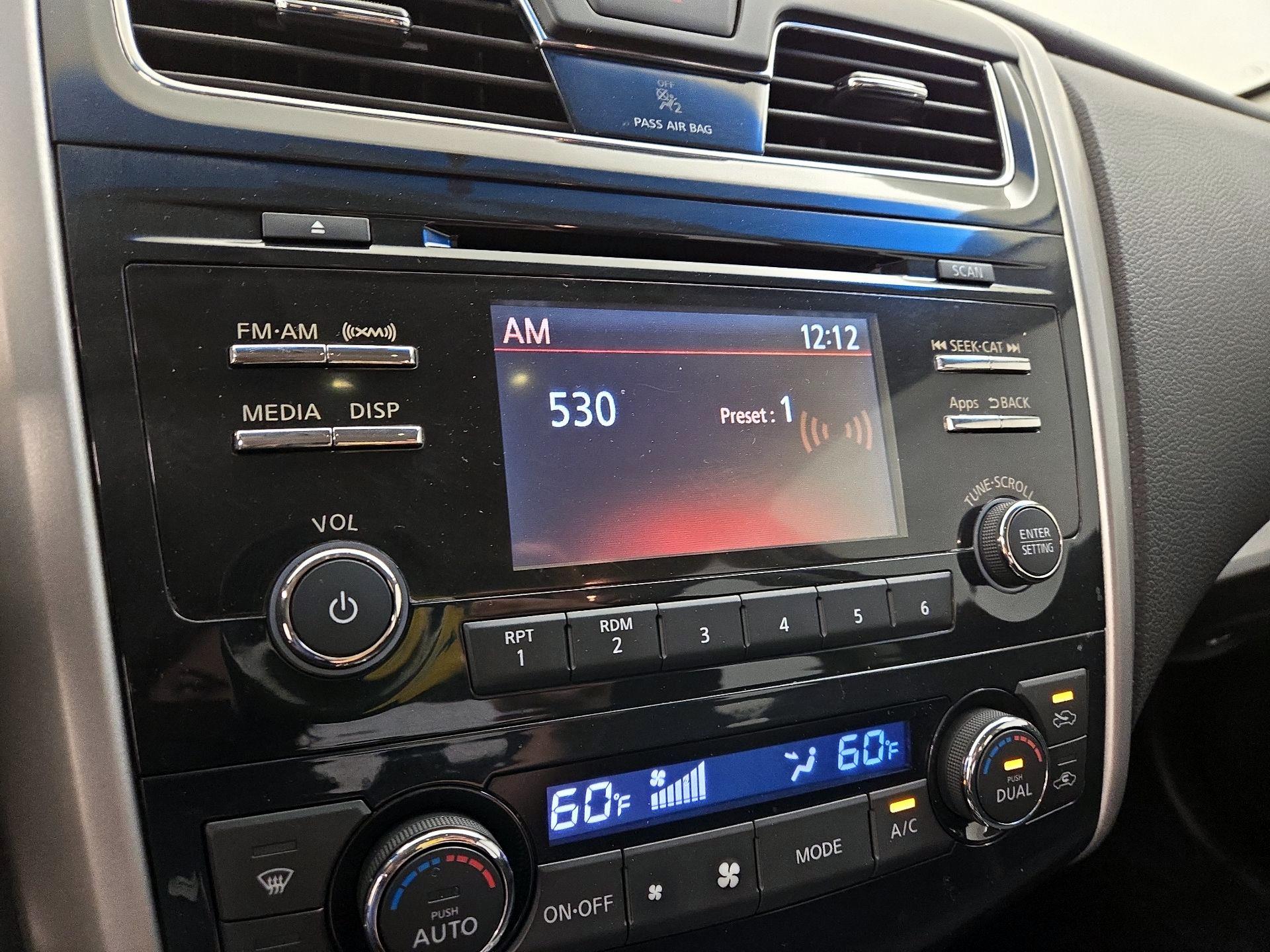 Thumbnail: 2014 Nissan Altima - 15